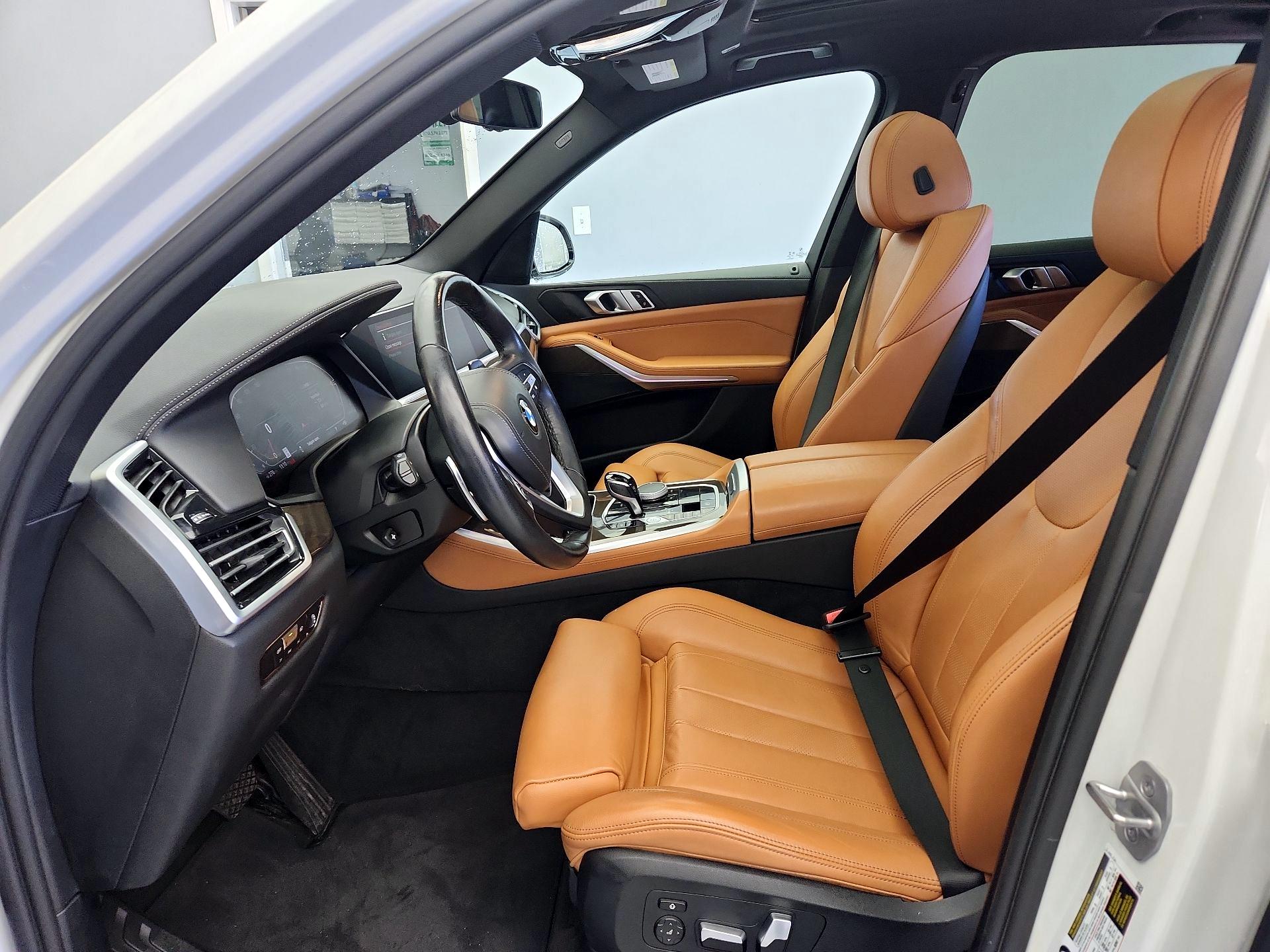 Thumbnail: 2022 BMW X5 - 11