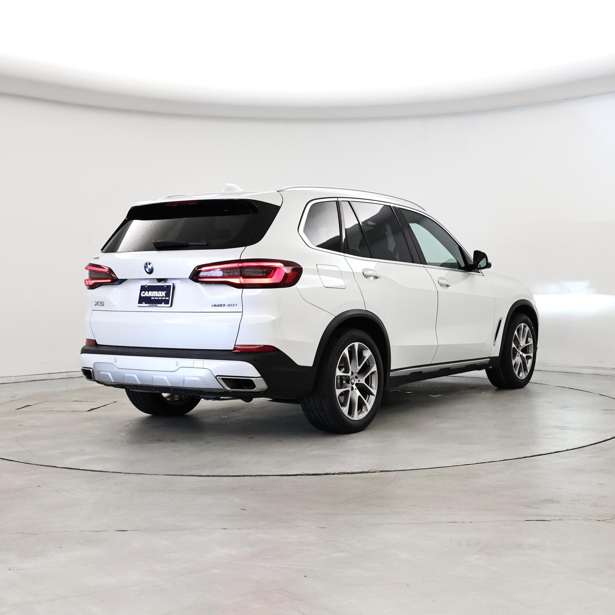 Thumbnail: 2022 BMW X5 - 8