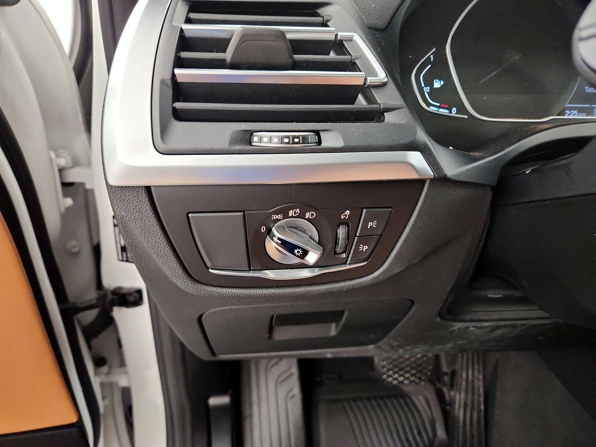 Thumbnail: 2022 BMW X3 - 13