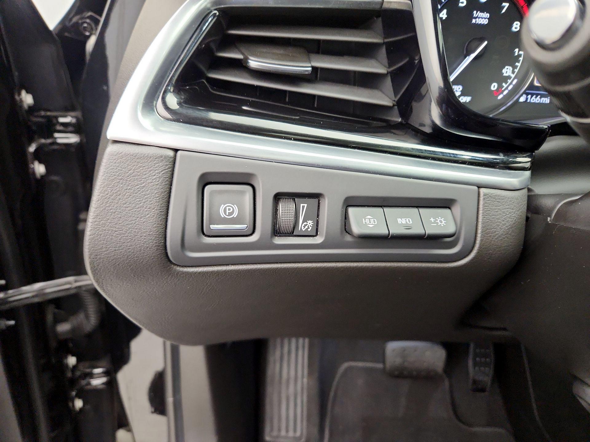 Thumbnail: 2023 Cadillac XT6 - 13