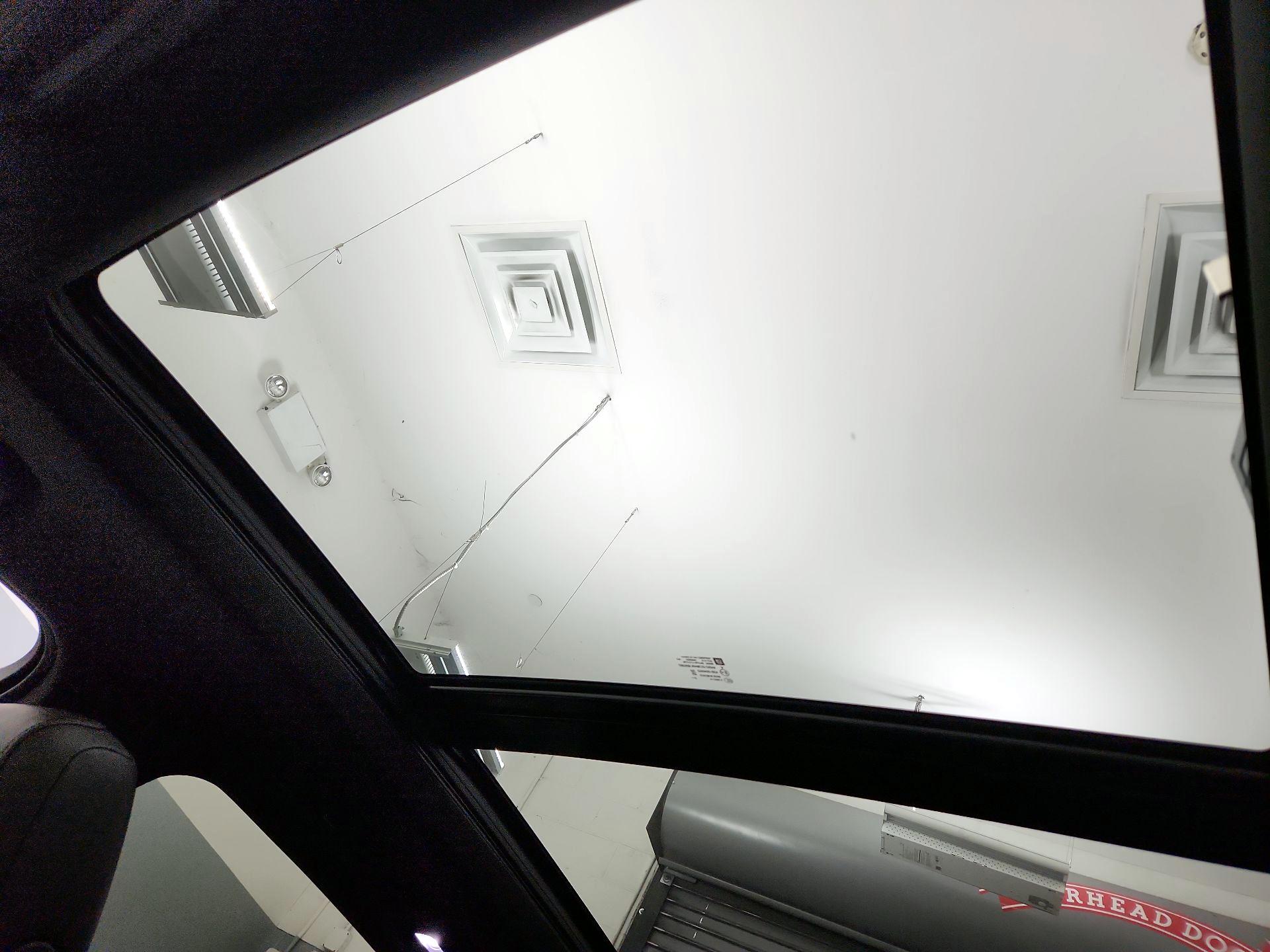 Thumbnail: 2023 Cadillac XT6 - 20