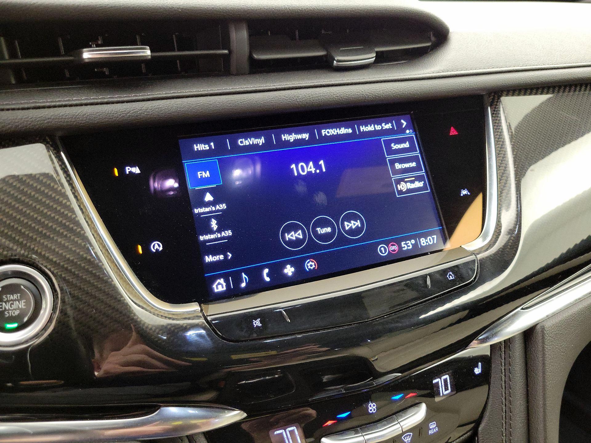Thumbnail: 2022 Cadillac XT6 - 15