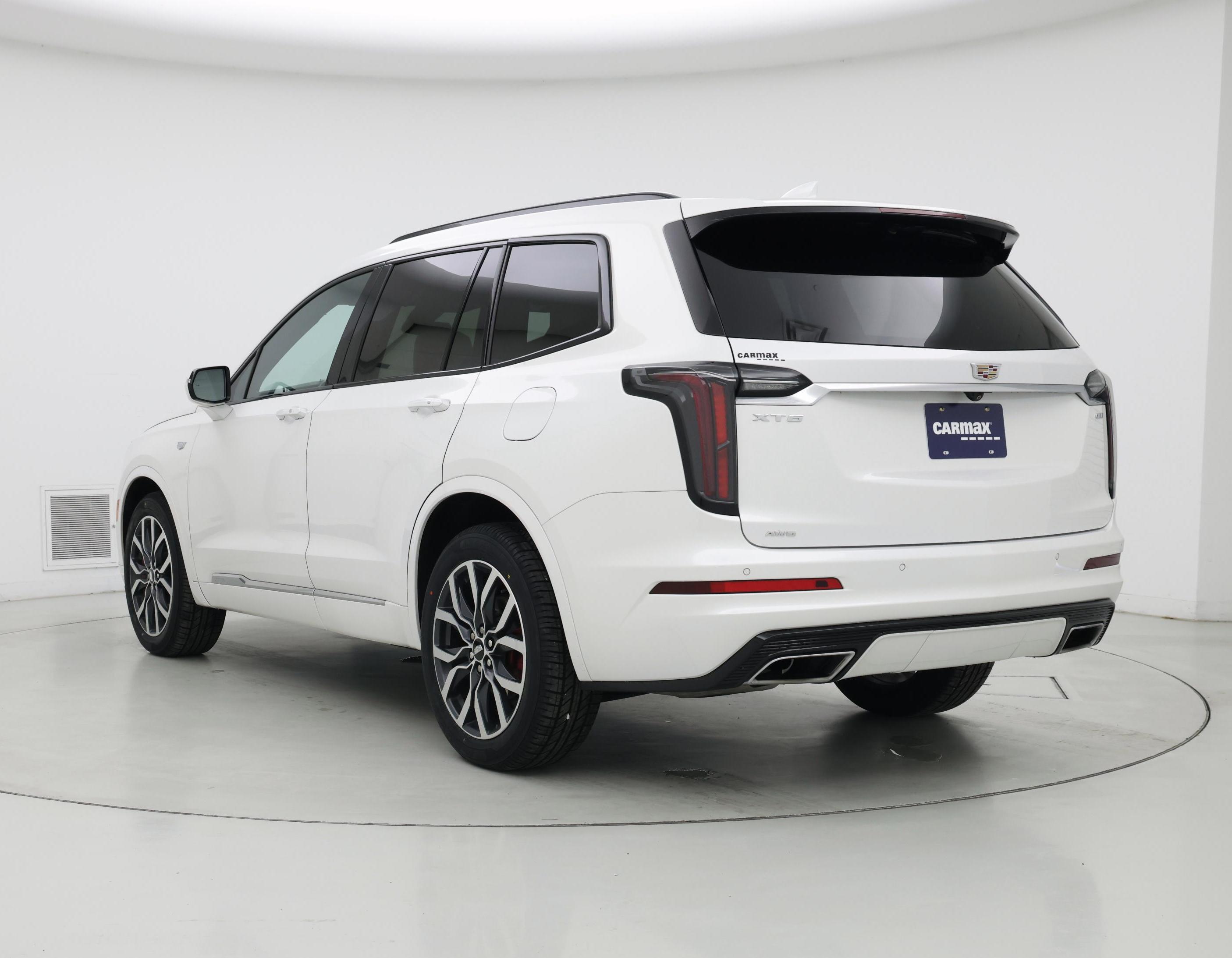 Thumbnail: 2022 Cadillac XT6 - 2