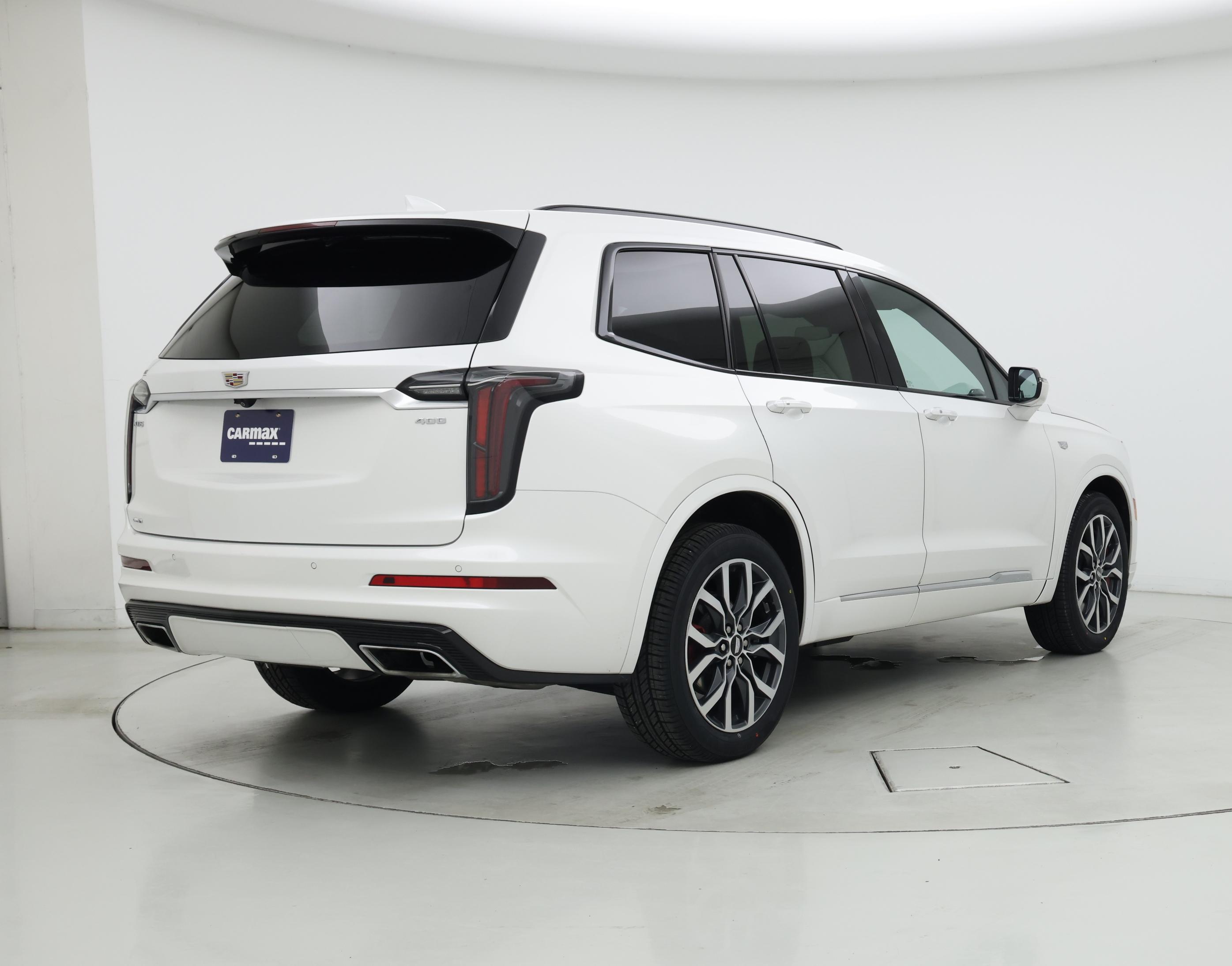 Thumbnail: 2022 Cadillac XT6 - 8