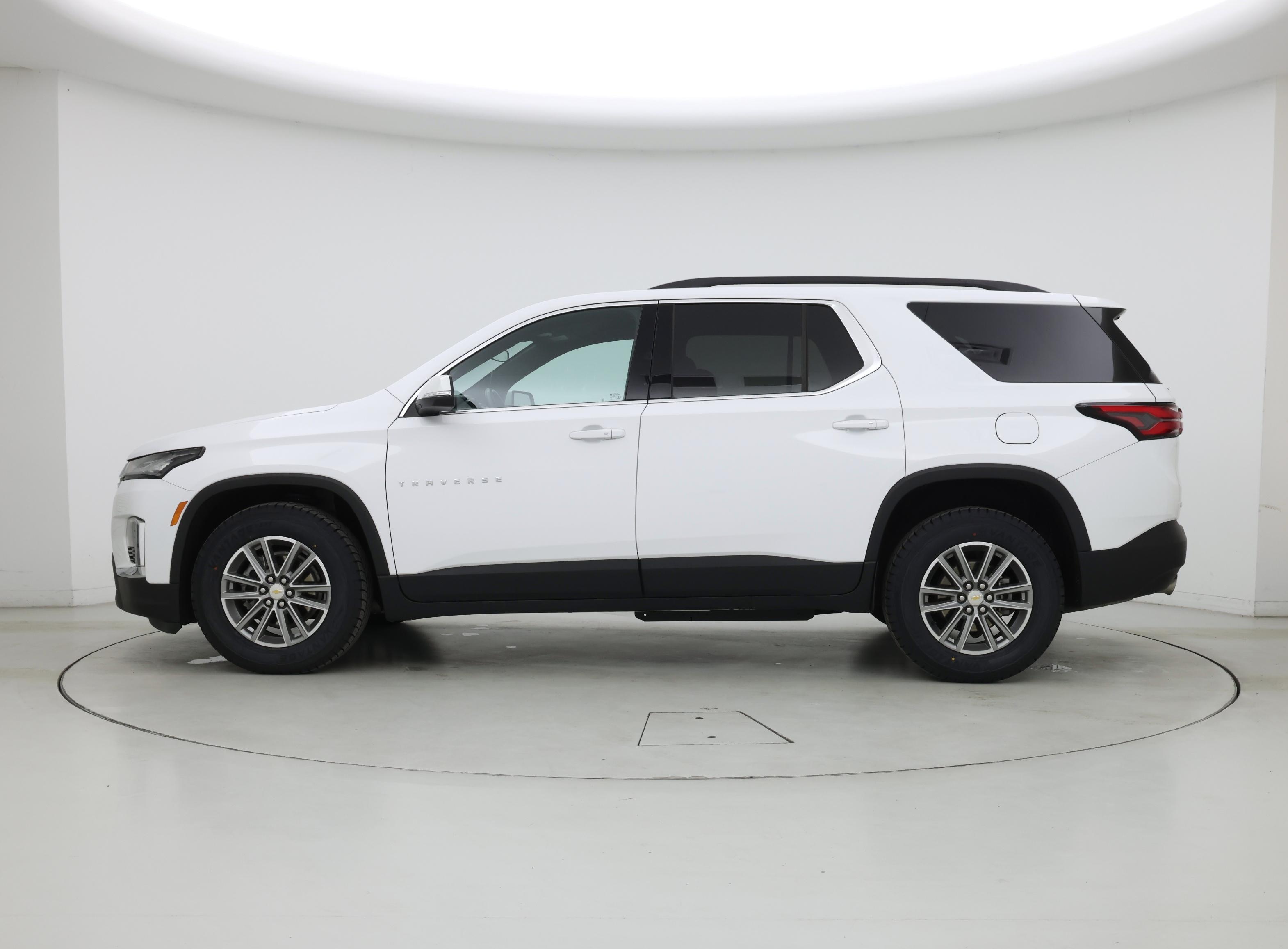 Thumbnail: 2023 Chevrolet Traverse - 3