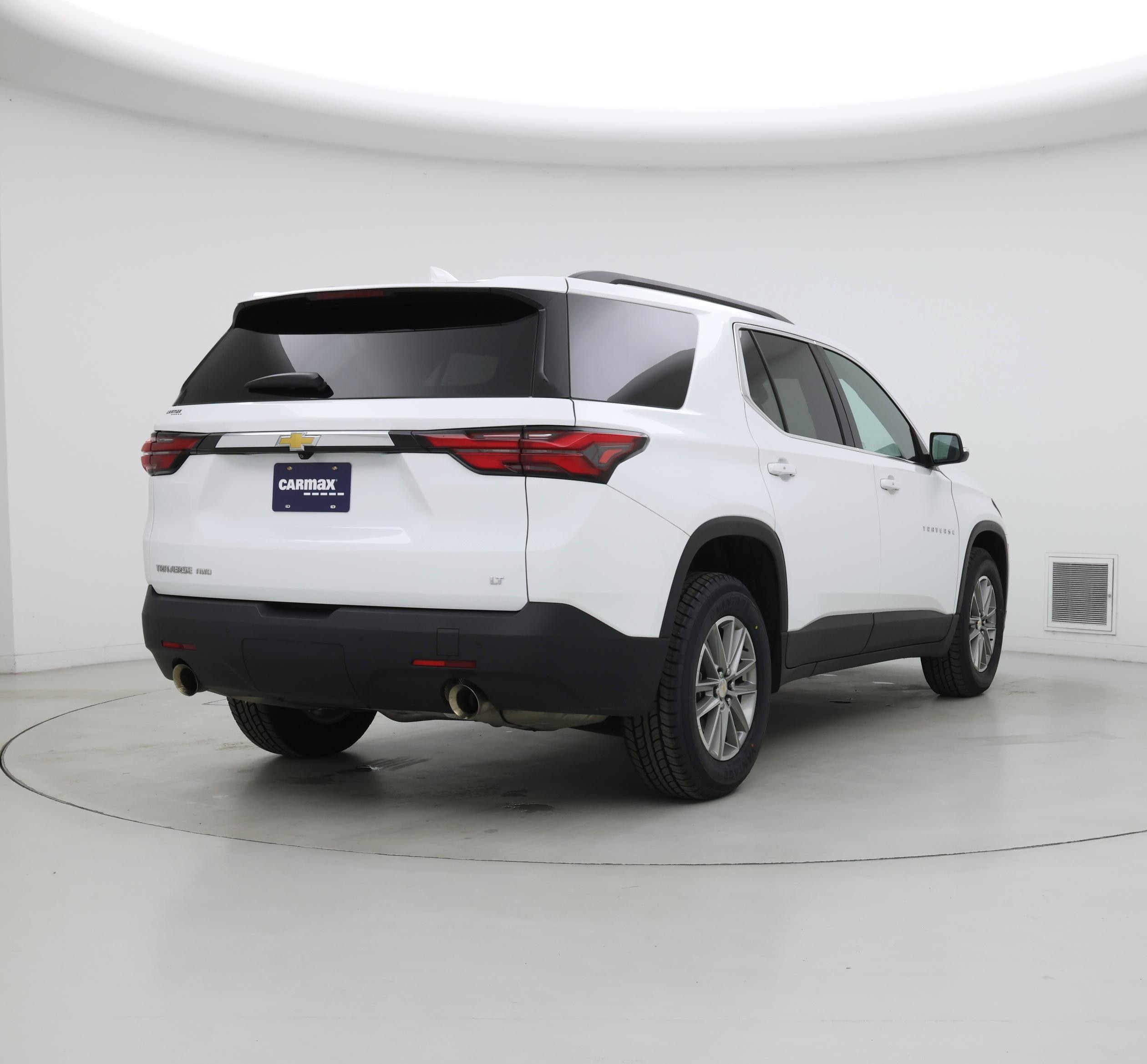 Thumbnail: 2023 Chevrolet Traverse - 8