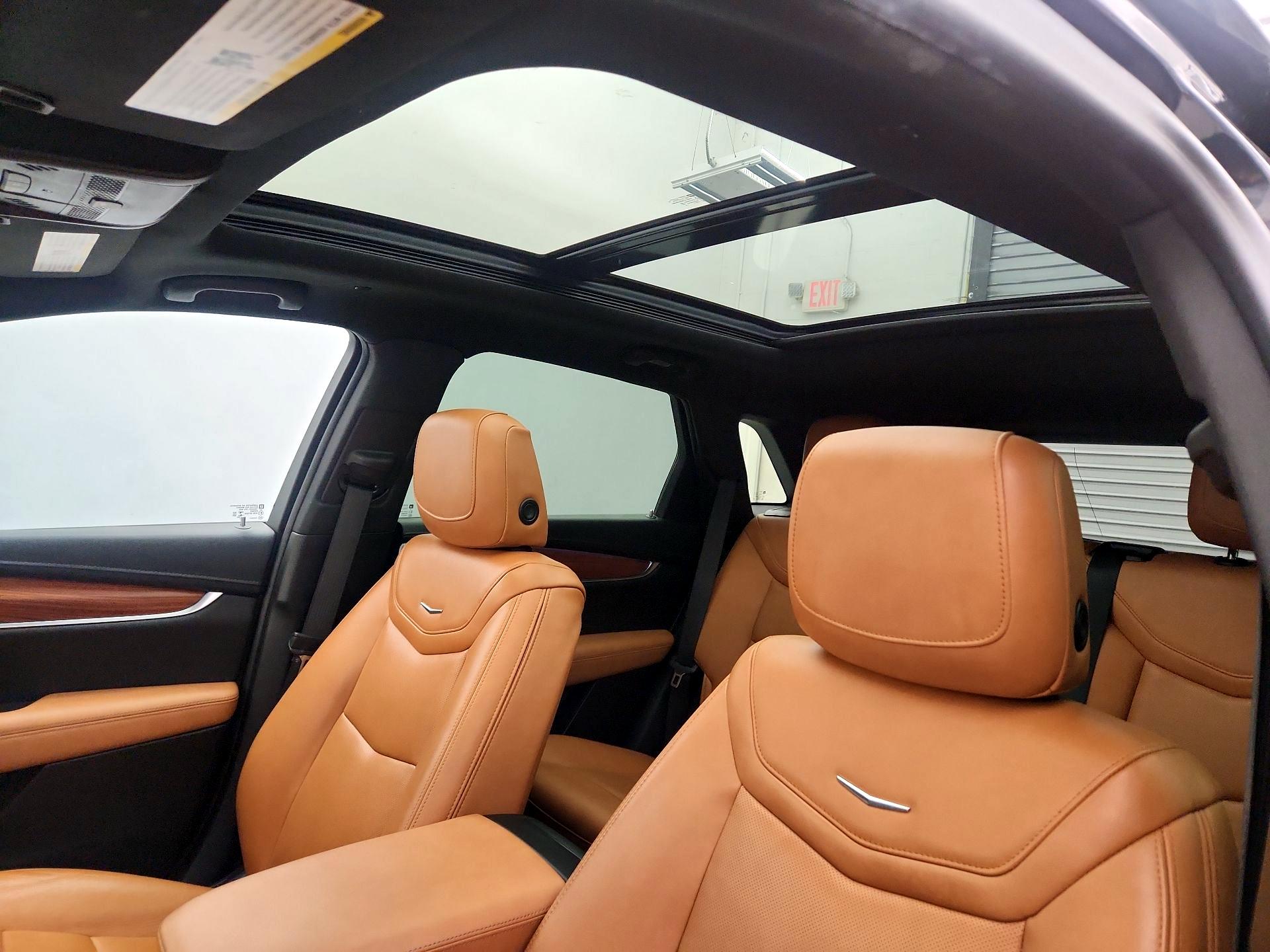 Thumbnail: 2023 Cadillac XT5 - 20