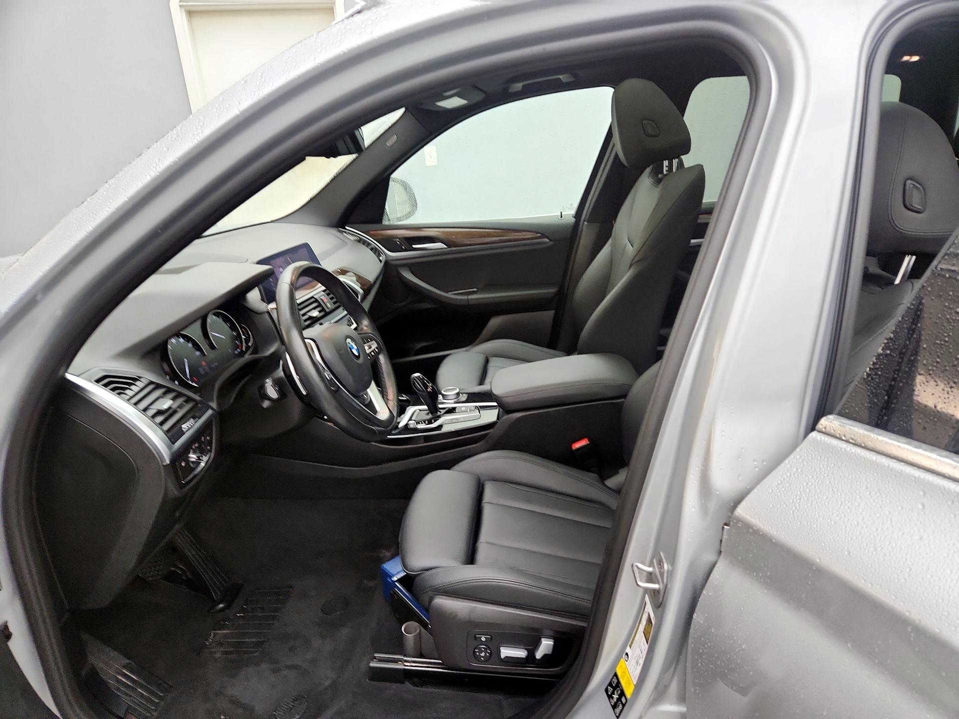 Thumbnail: 2021 BMW X3 - 11