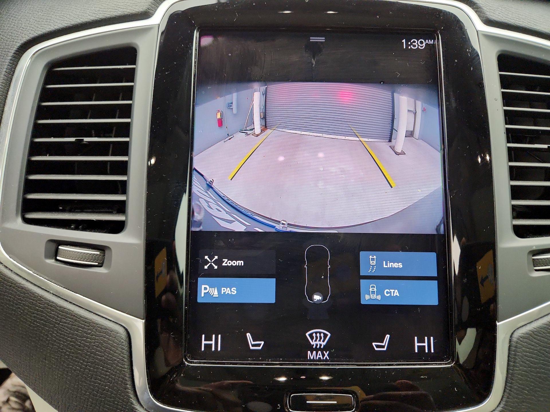 Thumbnail: 2022 Volvo XC90 - 14