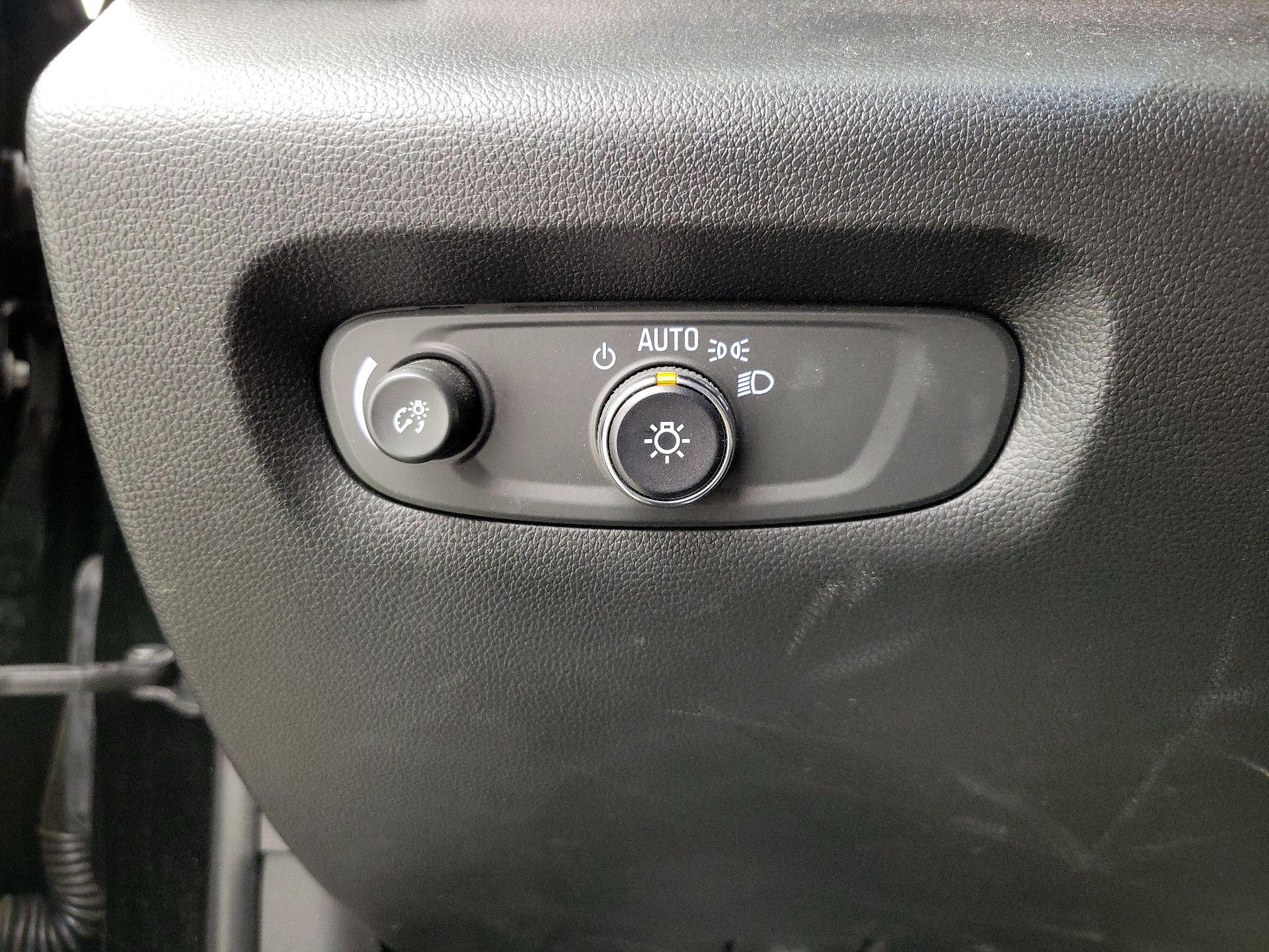 Thumbnail: 2023 Chevrolet Traverse - 13