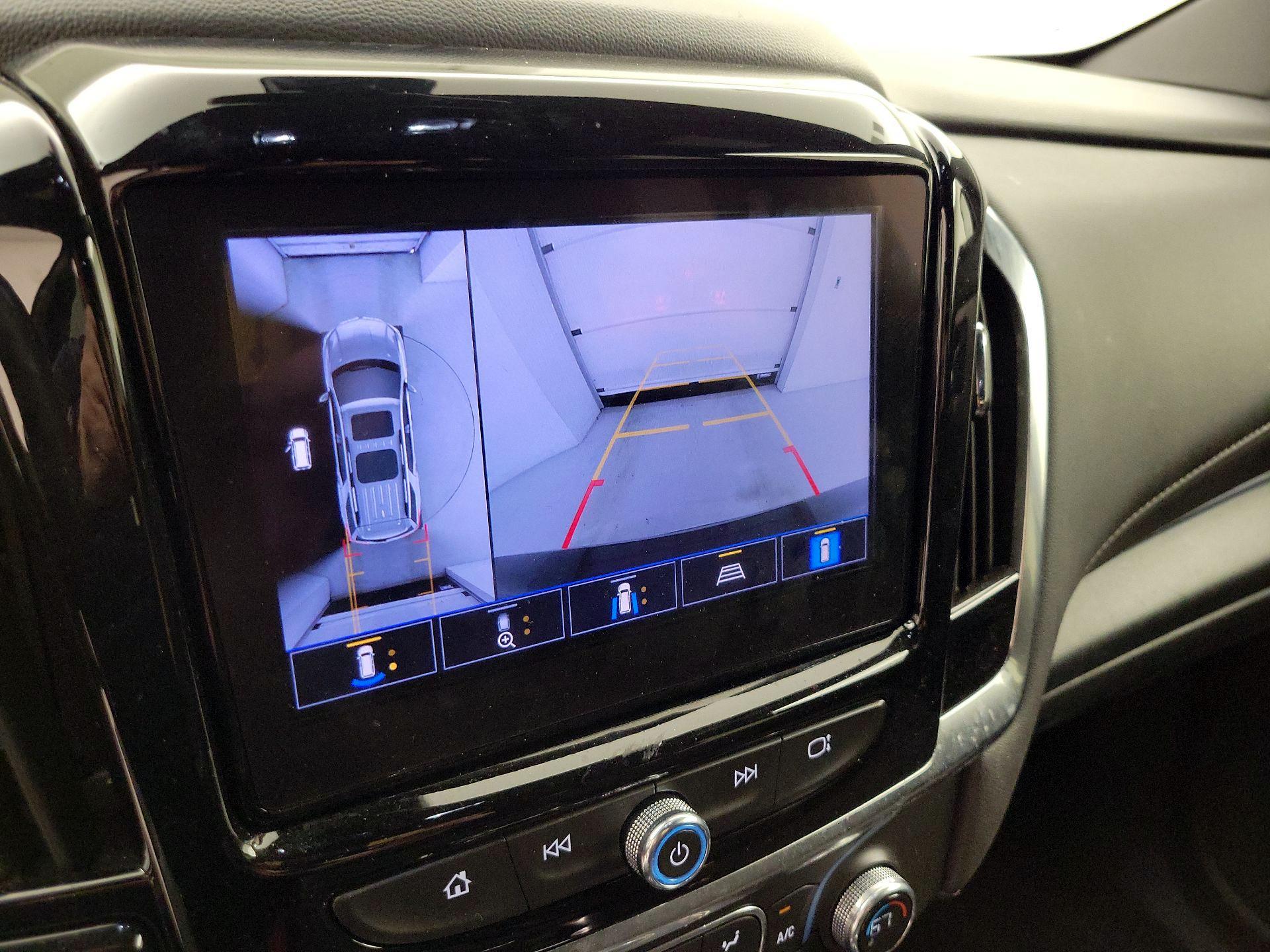 Thumbnail: 2023 Chevrolet Traverse - 14