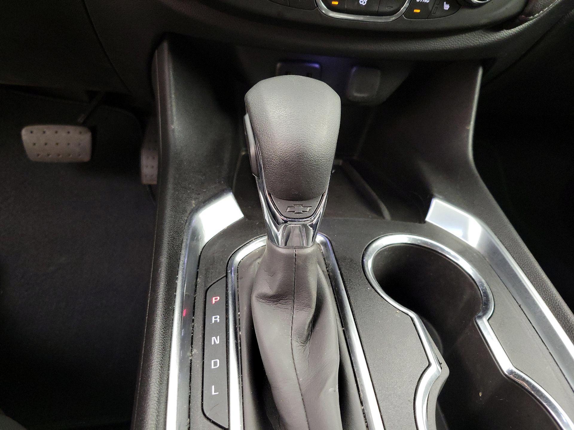 Thumbnail: 2023 Chevrolet Traverse - 17