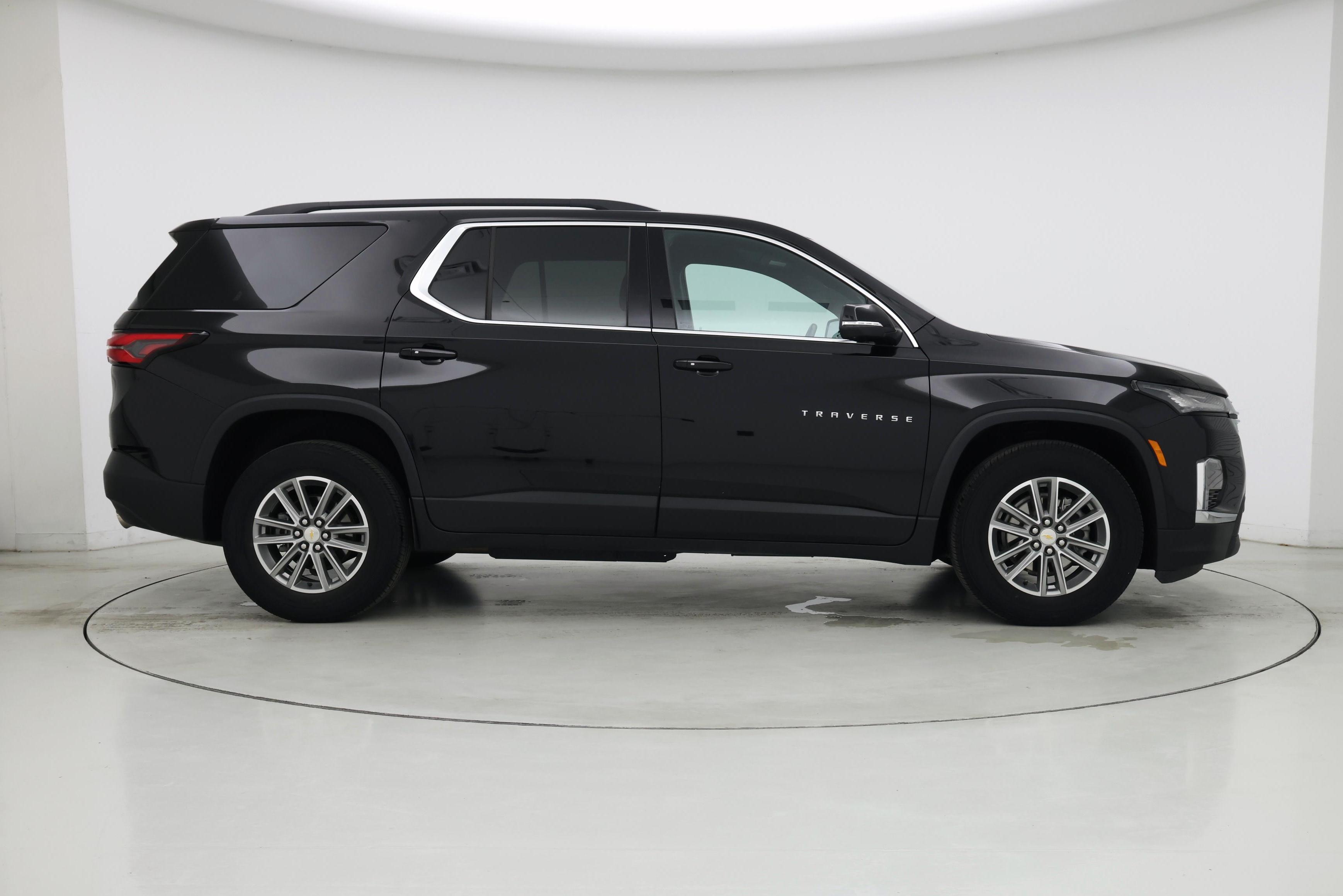 Thumbnail: 2023 Chevrolet Traverse - 7