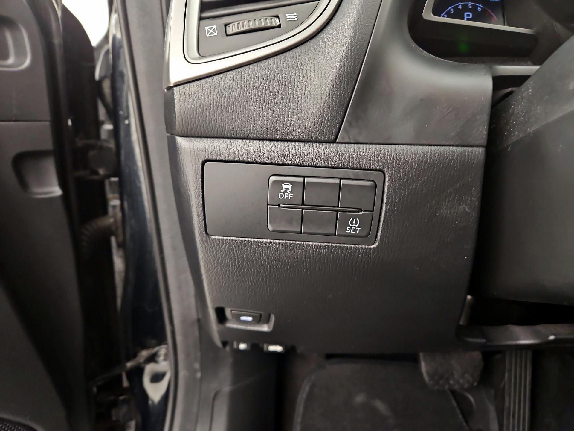 Thumbnail: 2018 Mazda Mazda3 - 13