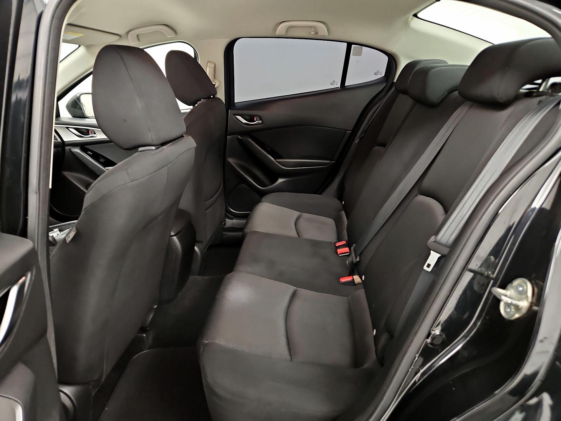 Thumbnail: 2018 Mazda Mazda3 - 19