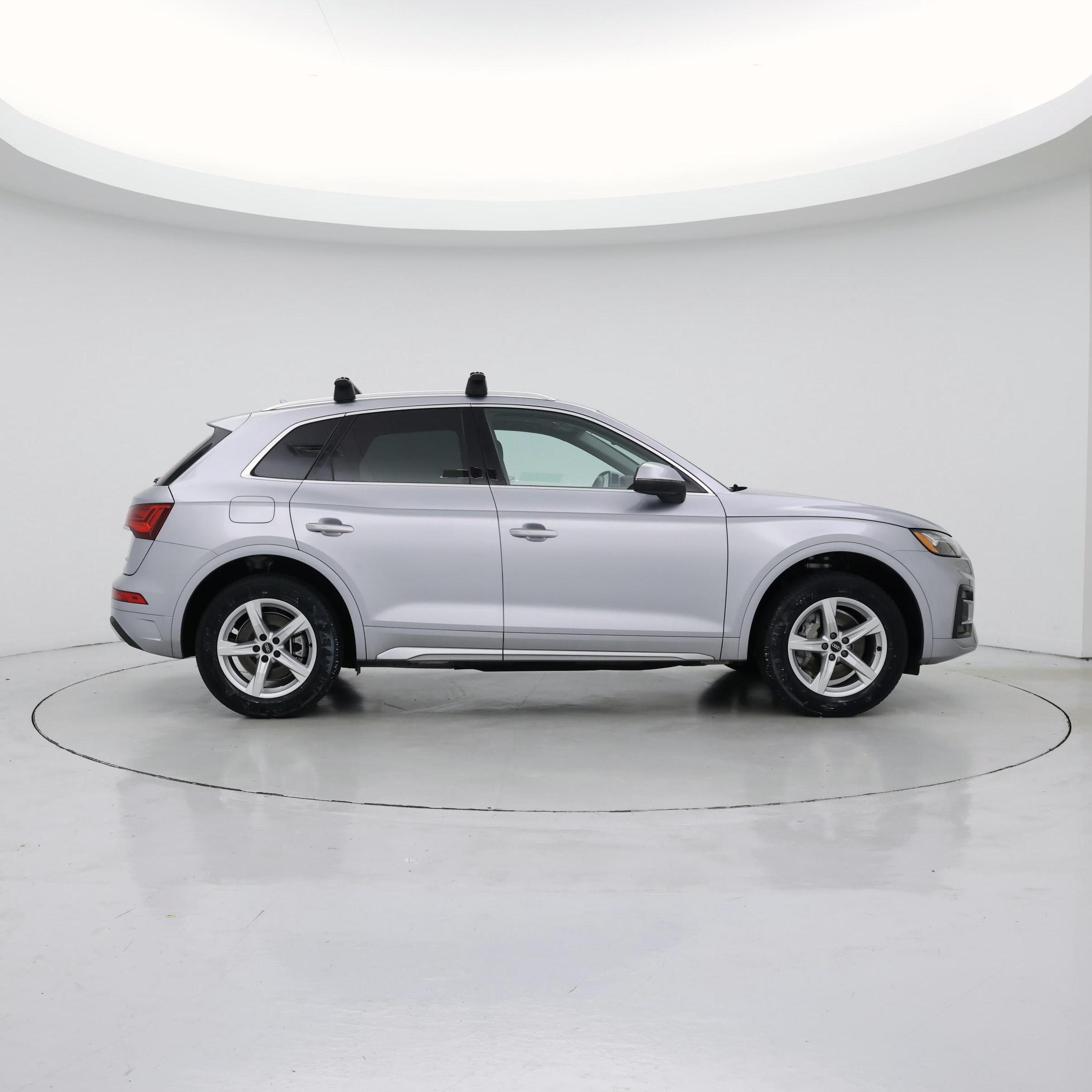 Thumbnail: 2023 Audi Q5 - 7