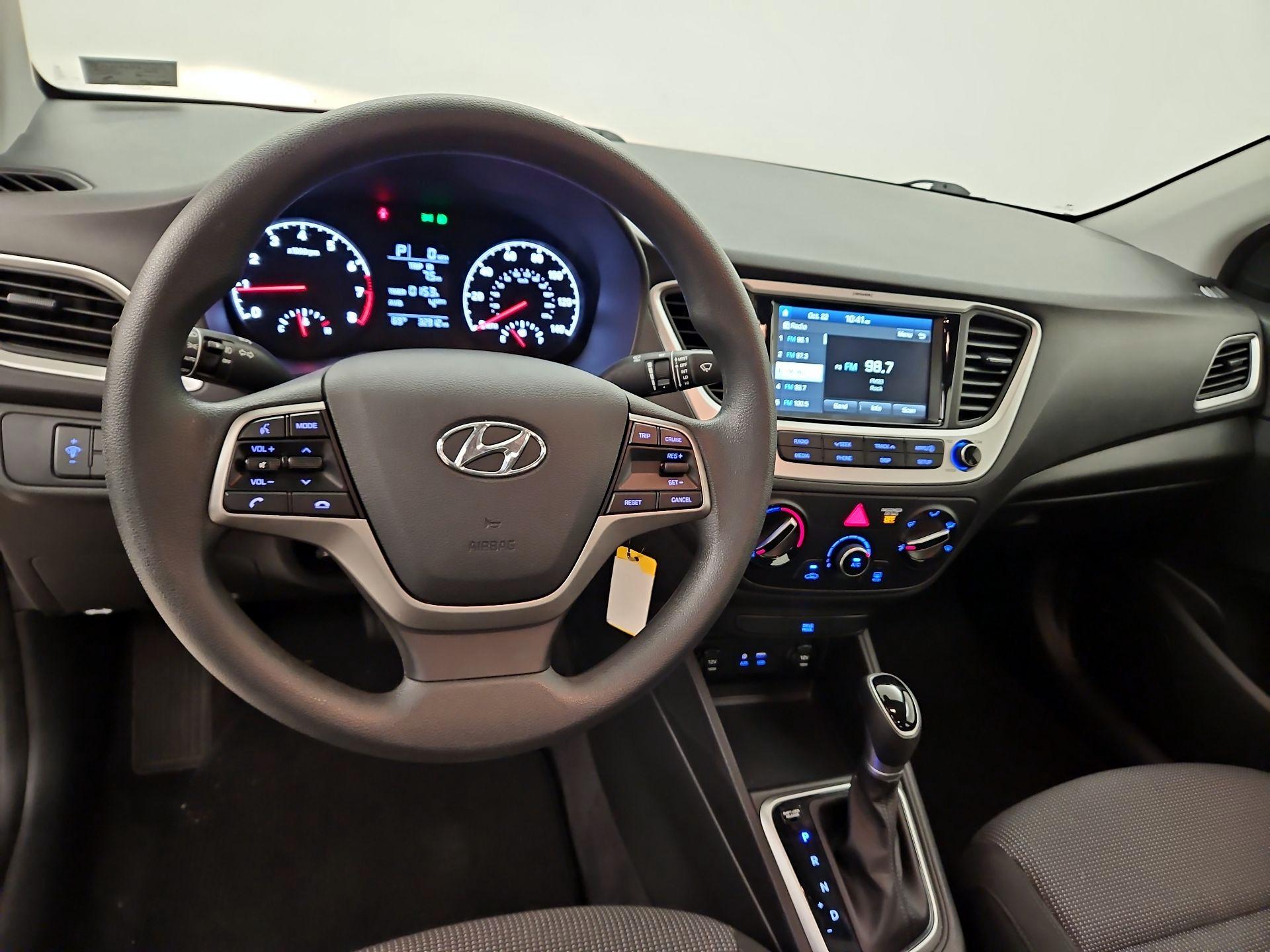 Thumbnail: 2022 Hyundai Accent - 9
