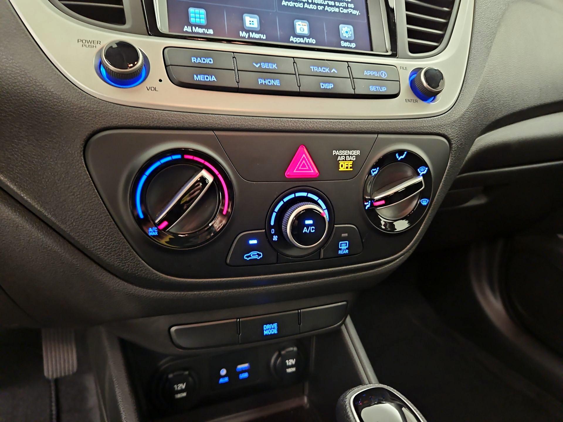Thumbnail: 2022 Hyundai Accent - 16