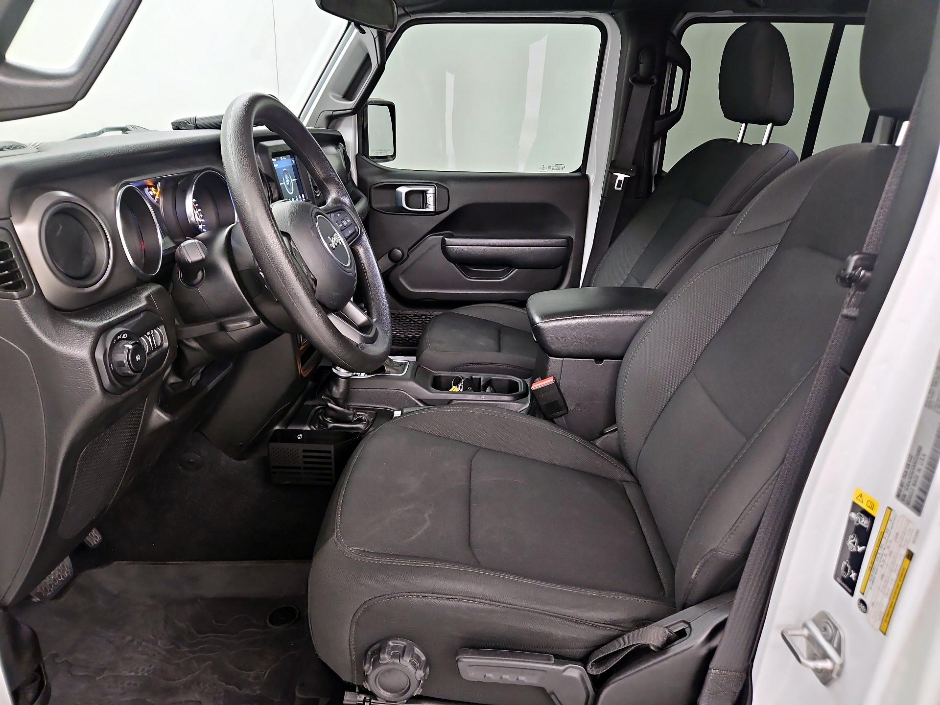 Thumbnail: 2022 Jeep Wrangler - 11