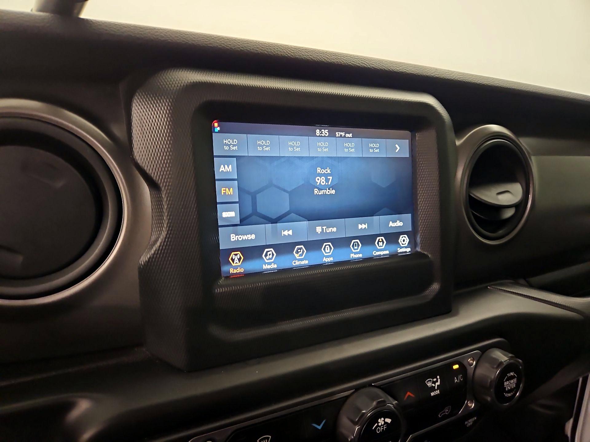 Thumbnail: 2022 Jeep Wrangler - 15