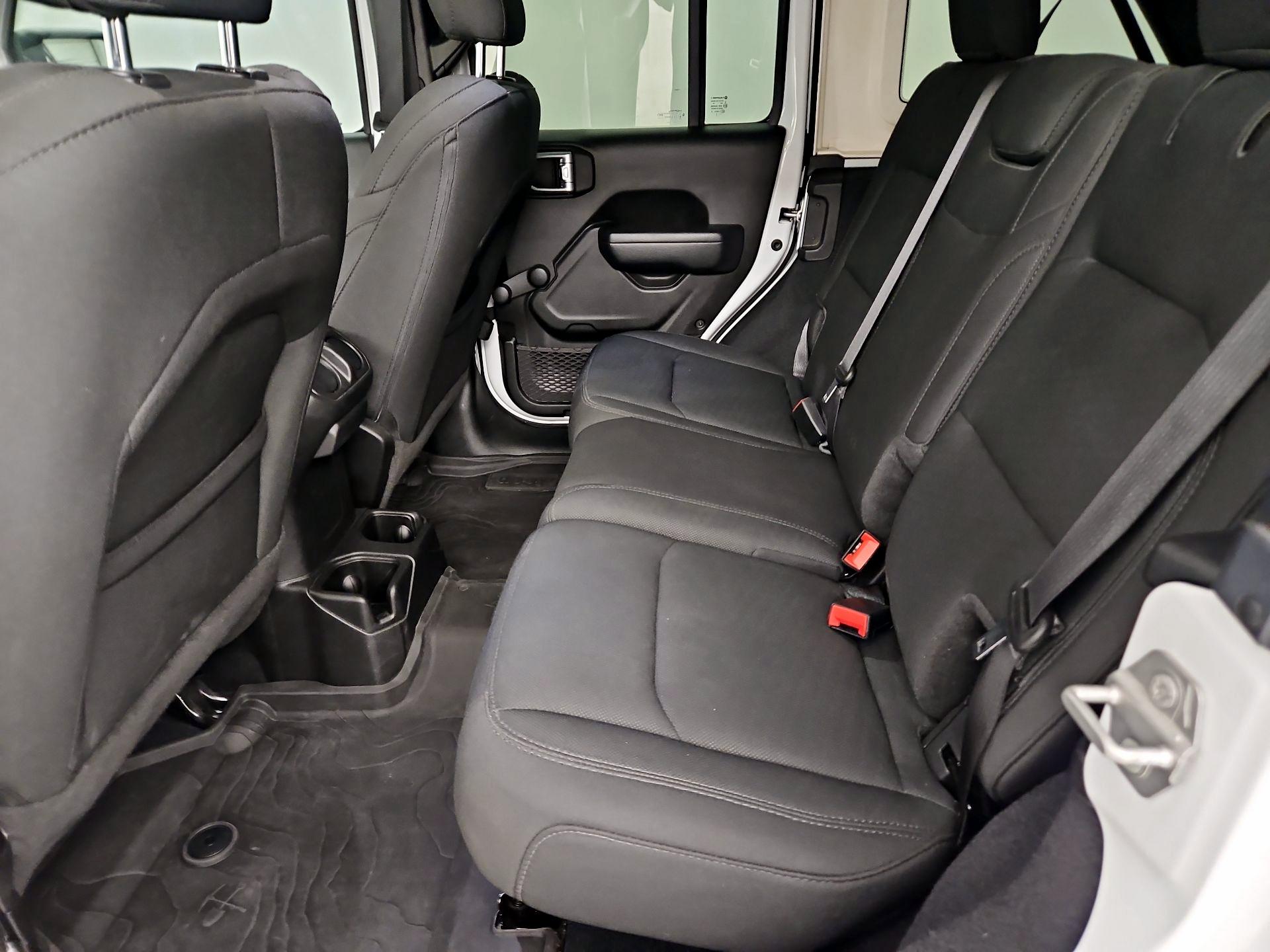 Thumbnail: 2022 Jeep Wrangler - 19