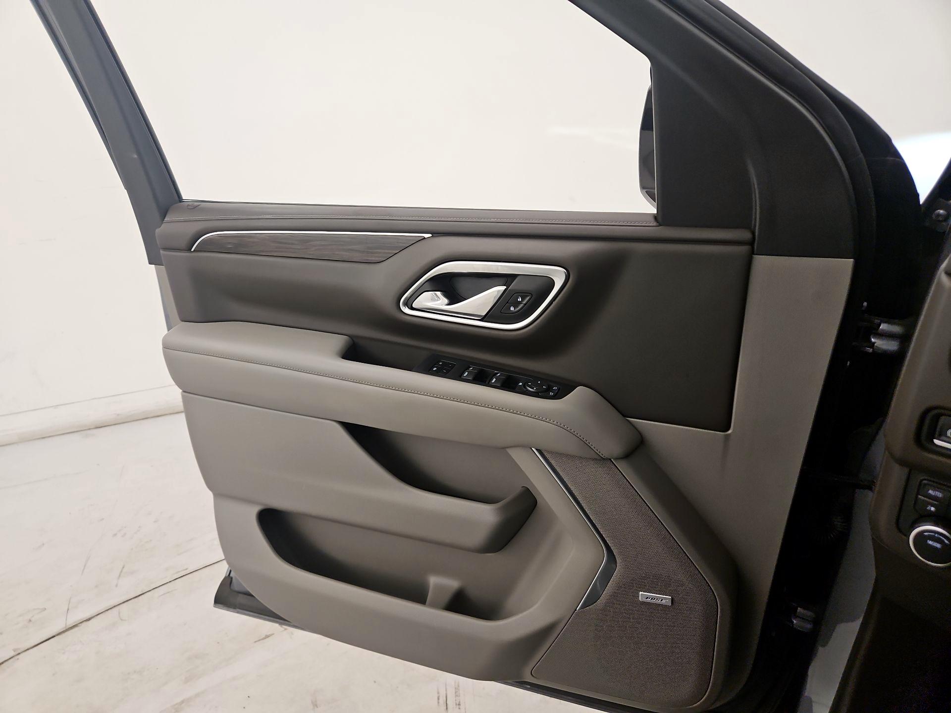 Thumbnail: 2021 Chevrolet Tahoe - 12