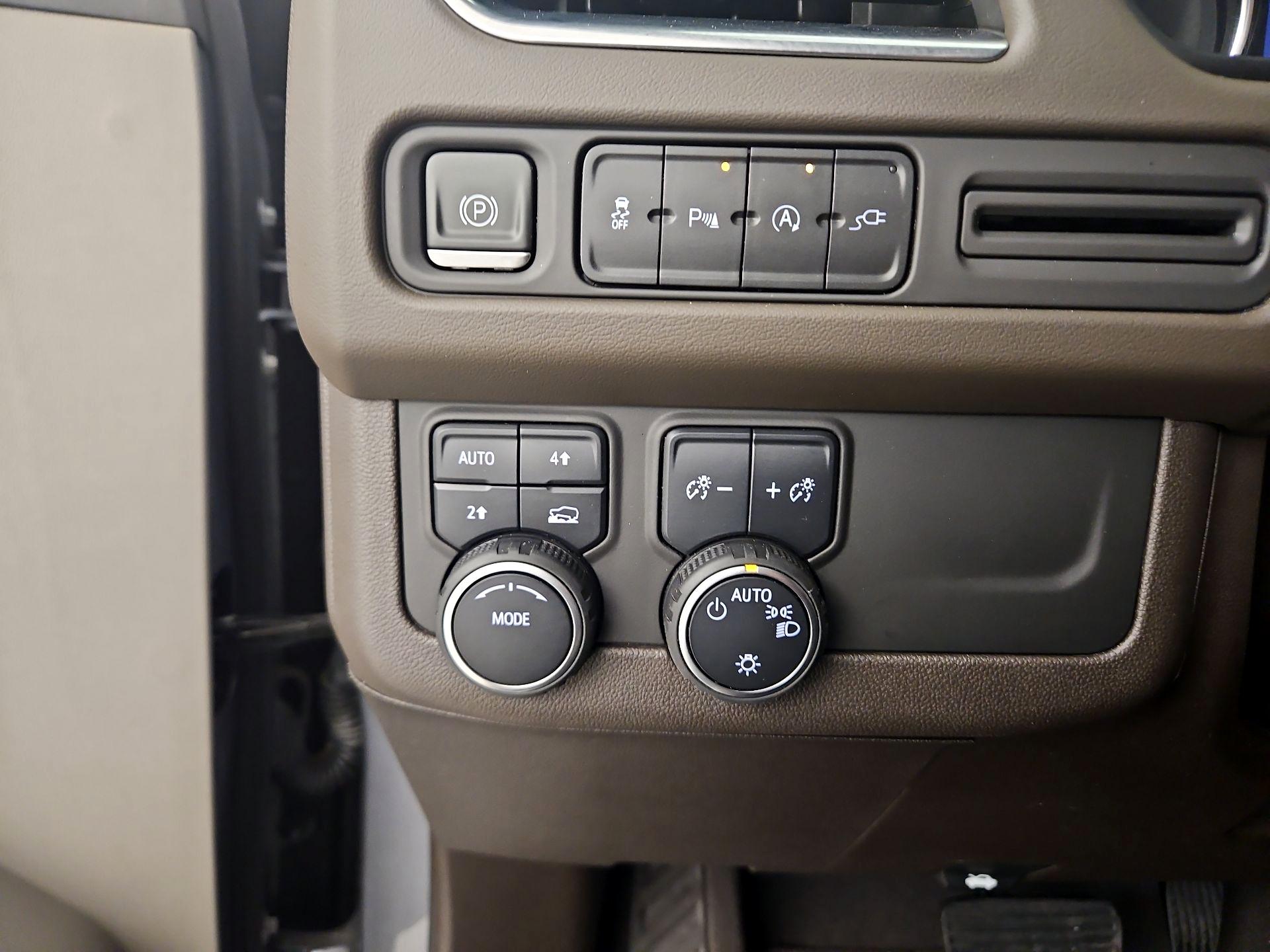 Thumbnail: 2021 Chevrolet Tahoe - 13