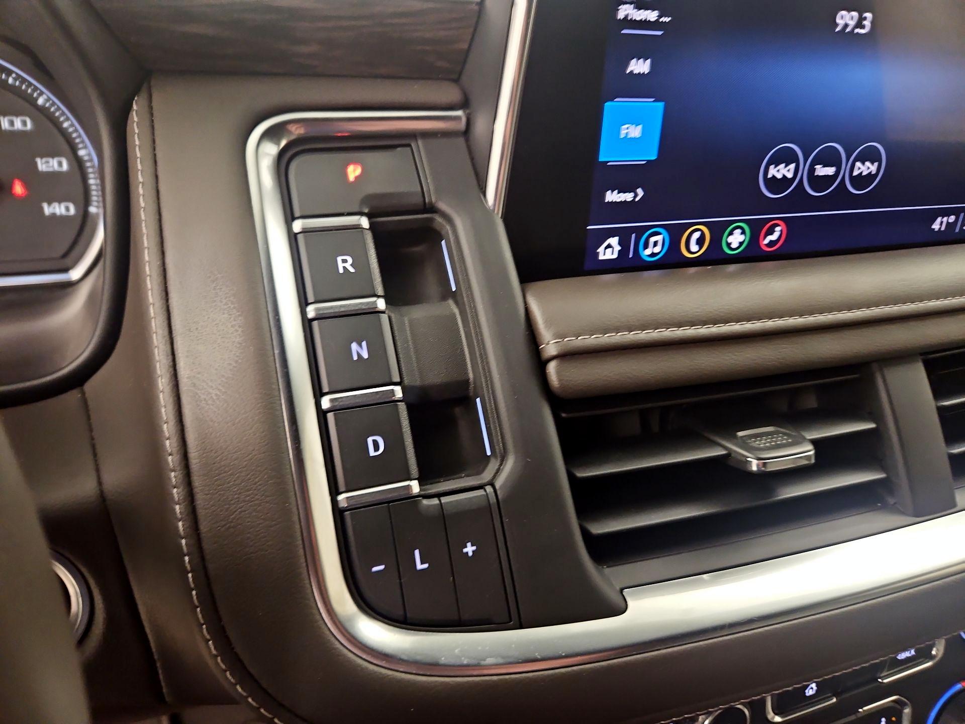 Thumbnail: 2021 Chevrolet Tahoe - 17