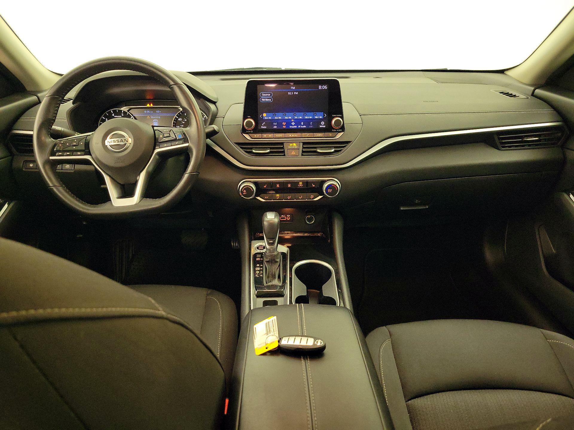 Thumbnail: 2021 Nissan Altima - 9