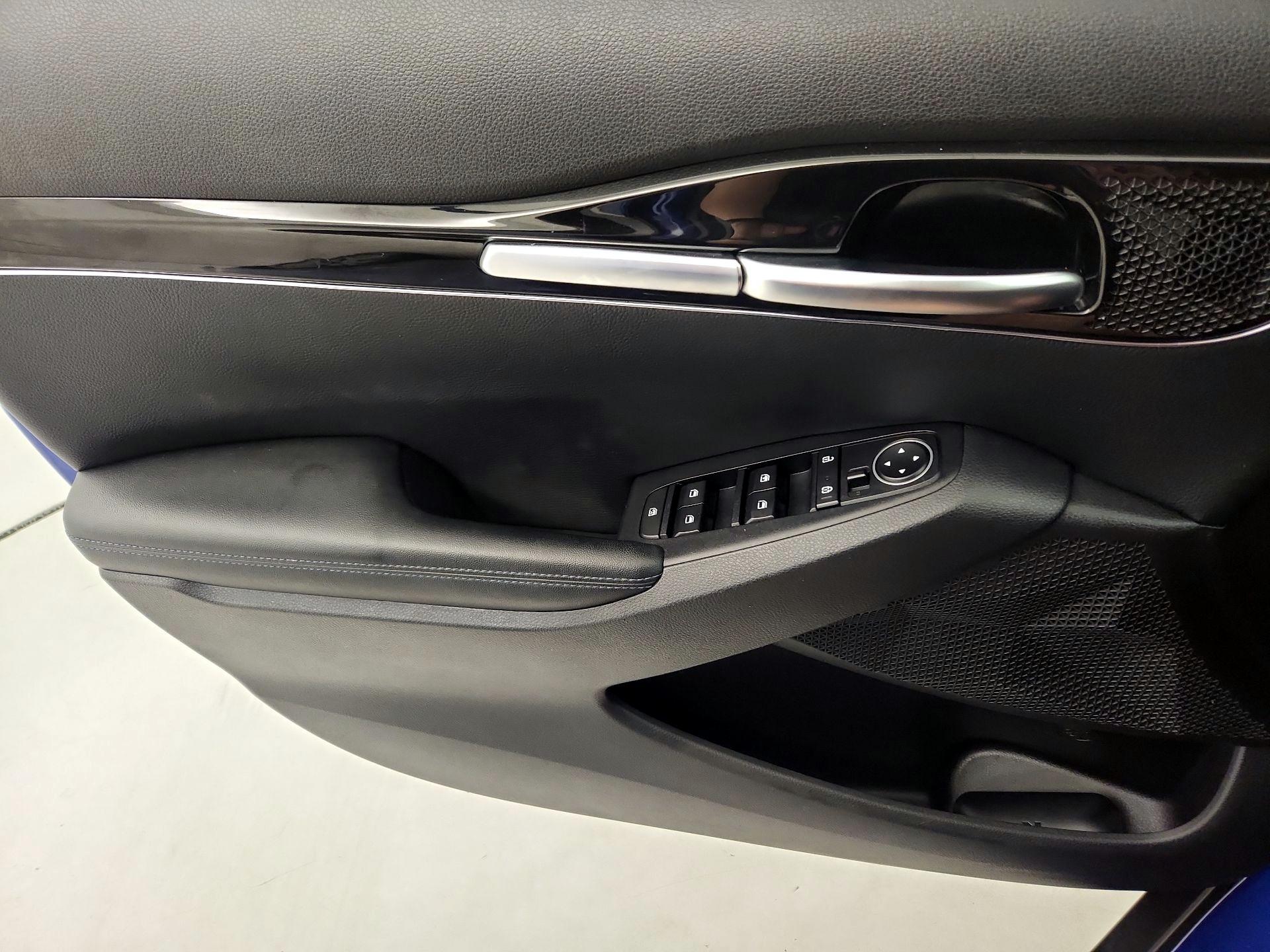 Thumbnail: 2021 Kia Seltos - 12