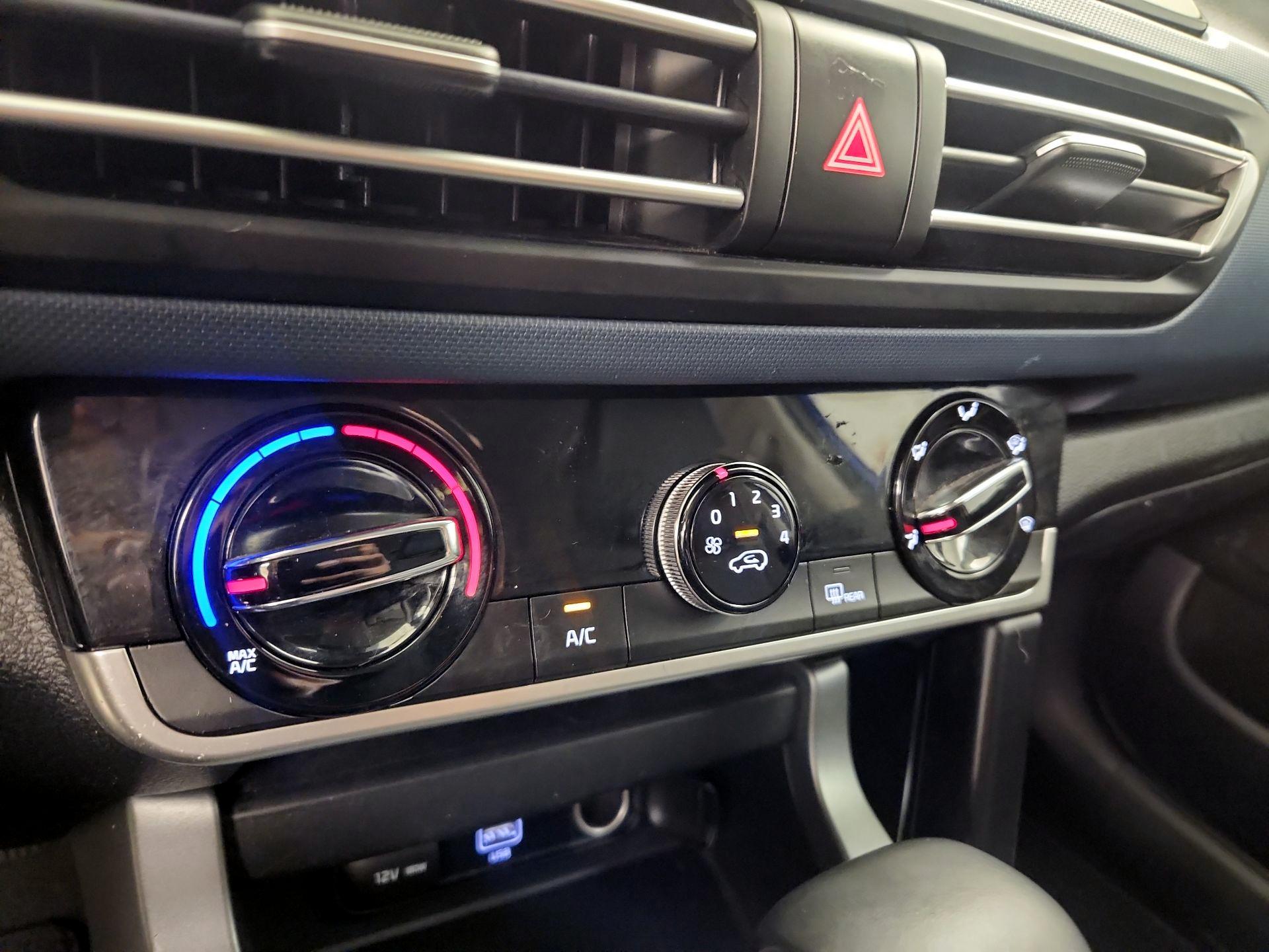 Thumbnail: 2021 Kia Seltos - 16