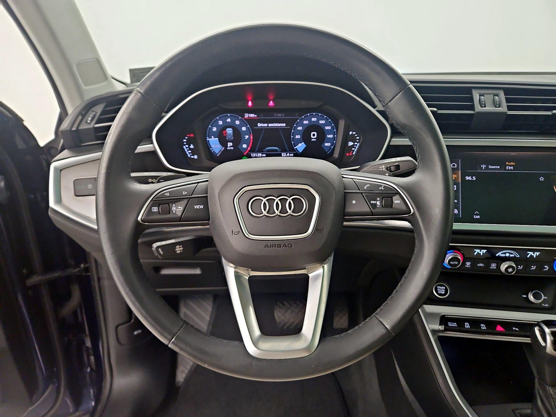 Thumbnail: 2021 Audi Q3 - 10