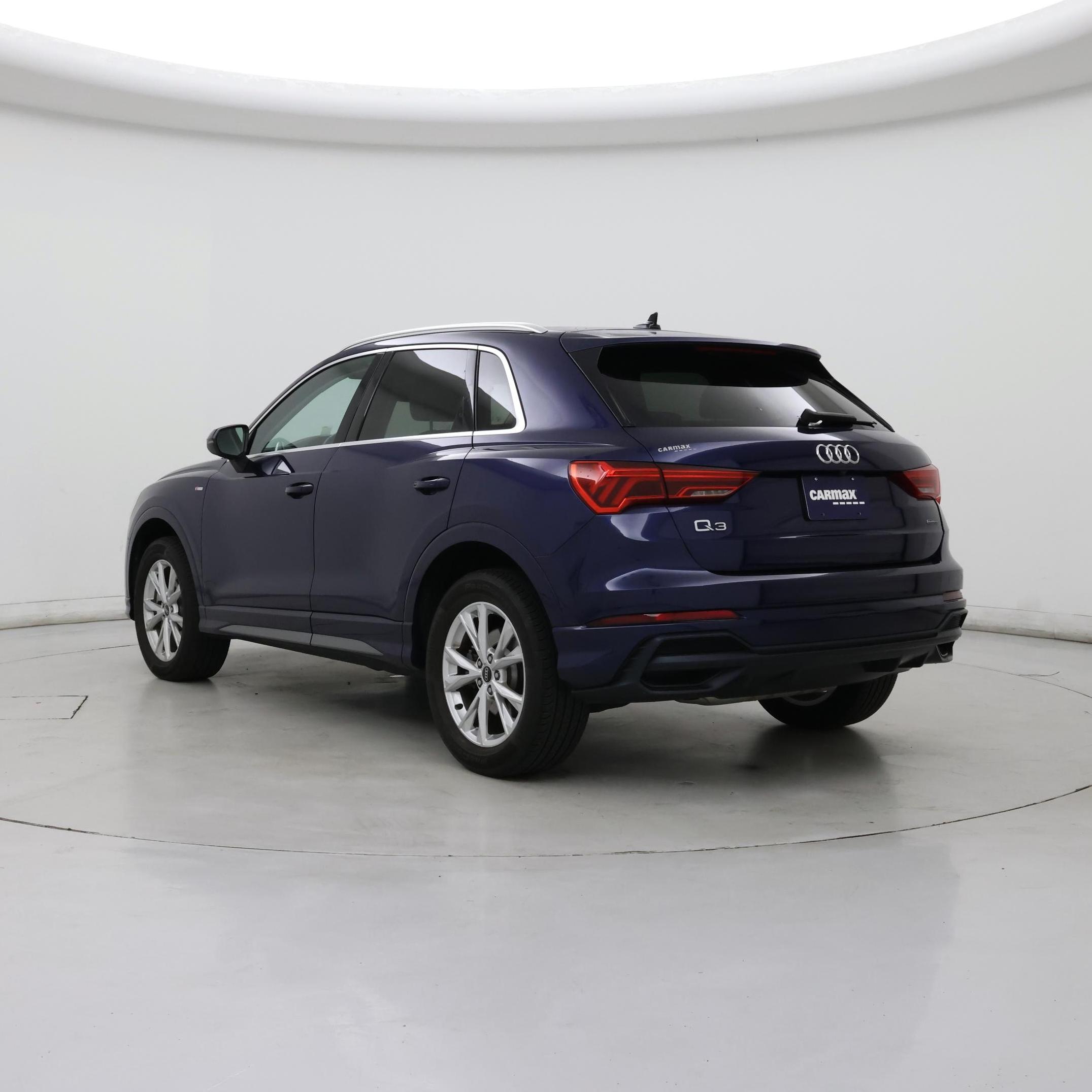 Thumbnail: 2021 Audi Q3 - 2