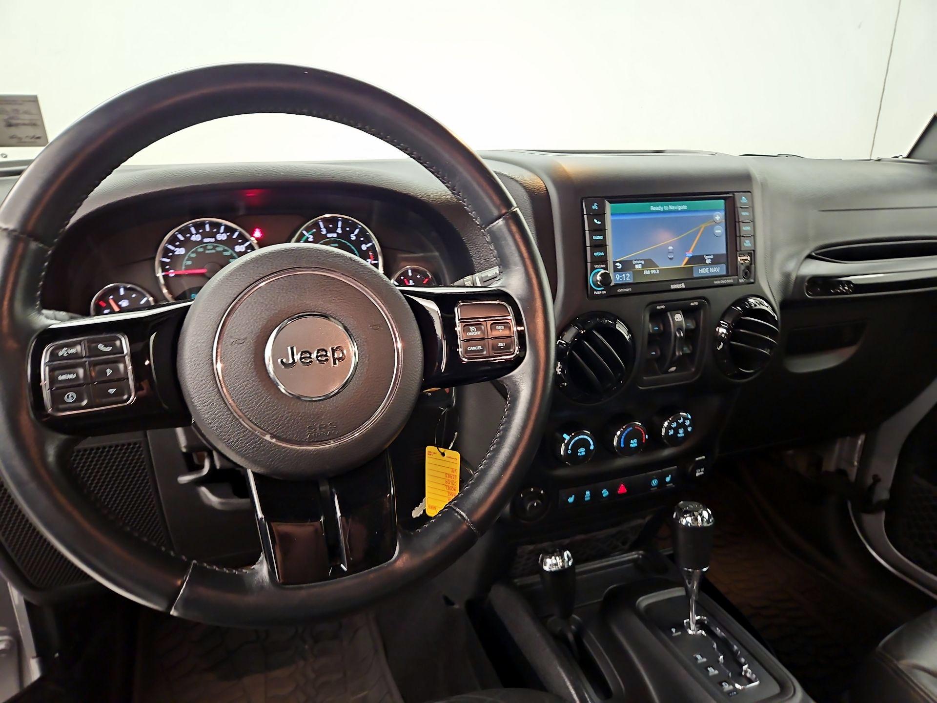 Thumbnail: 2015 Jeep Wrangler - 9