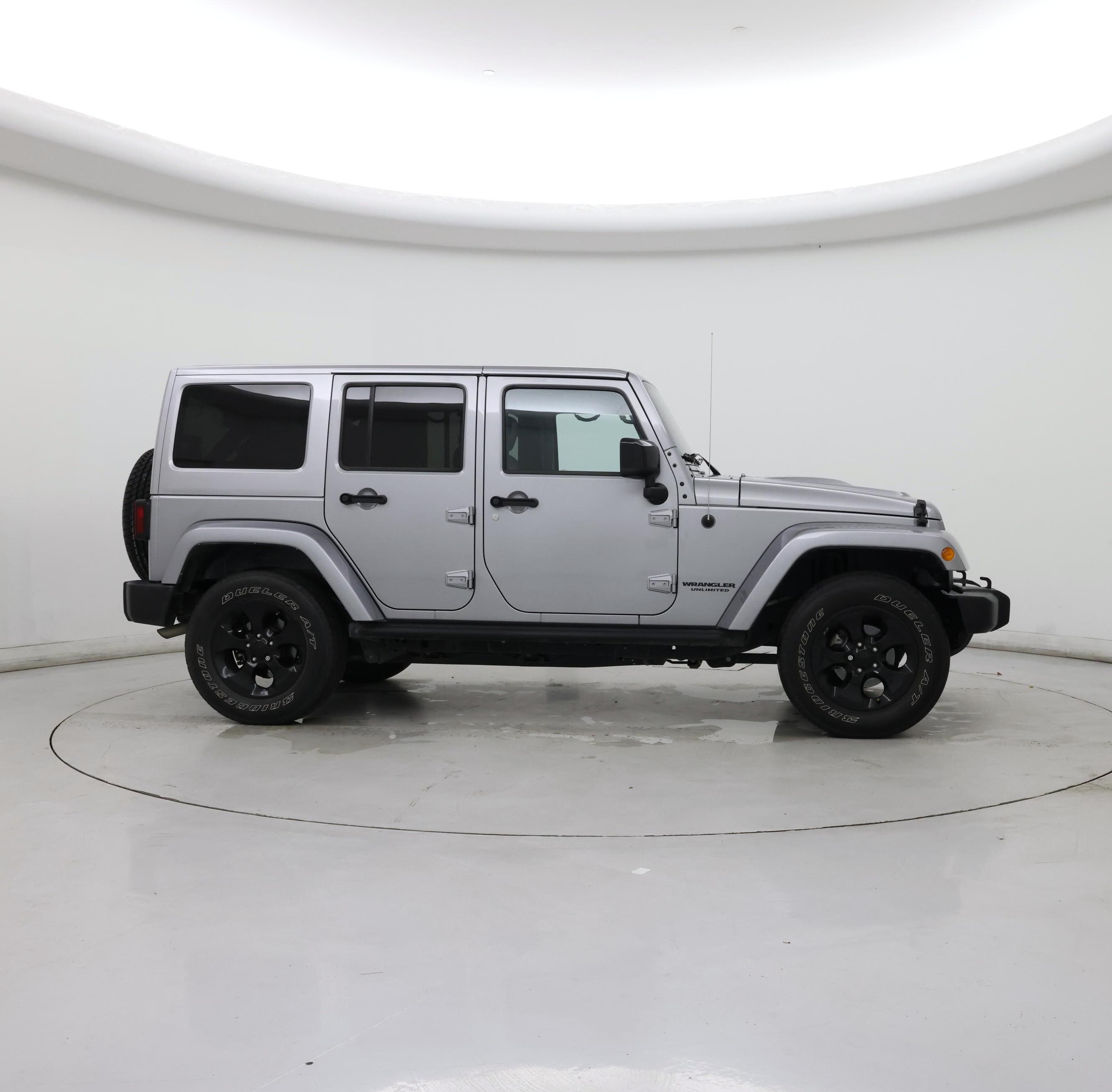 Thumbnail: 2015 Jeep Wrangler - 7