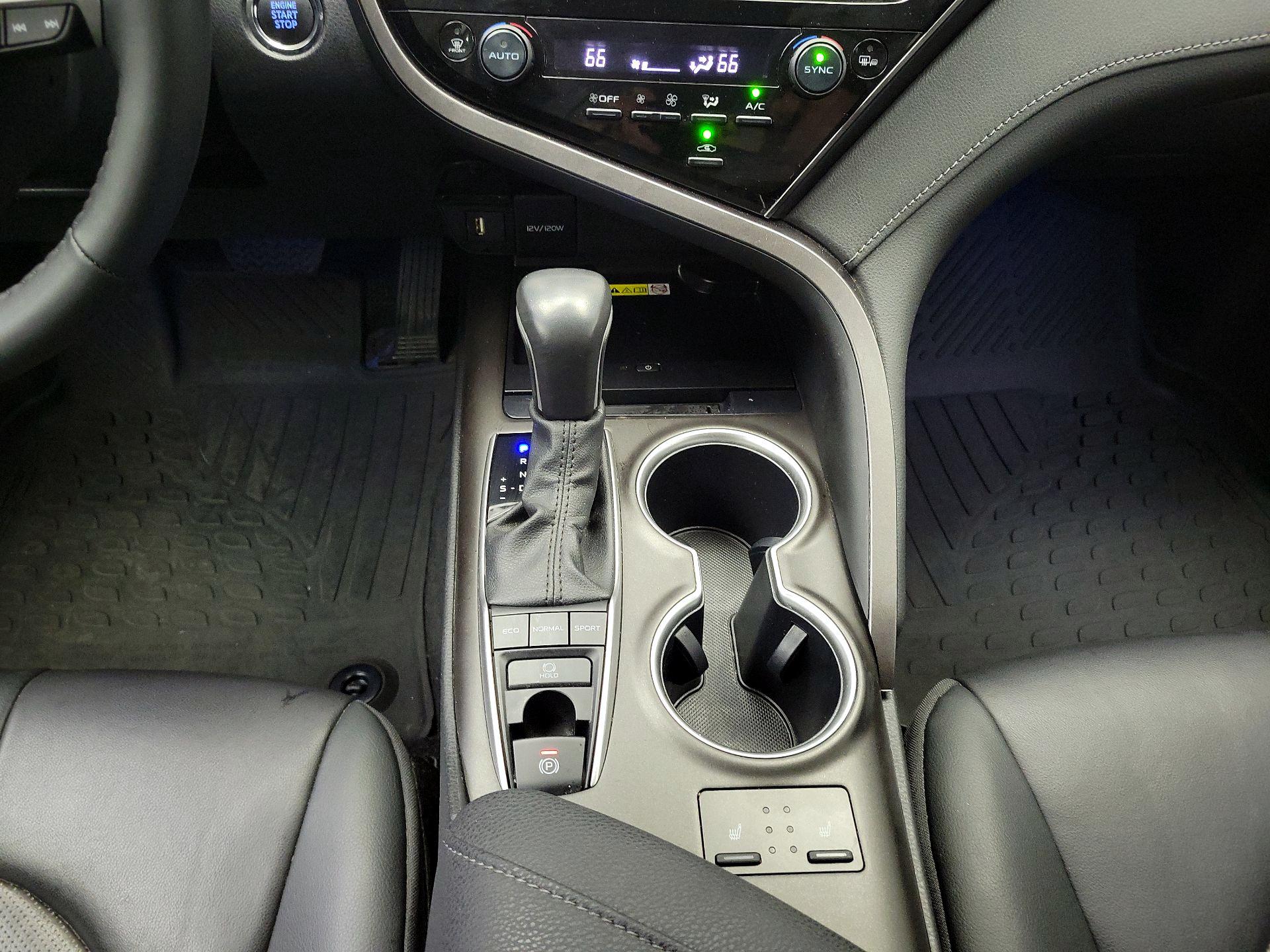 Thumbnail: 2023 Toyota Camry - 17