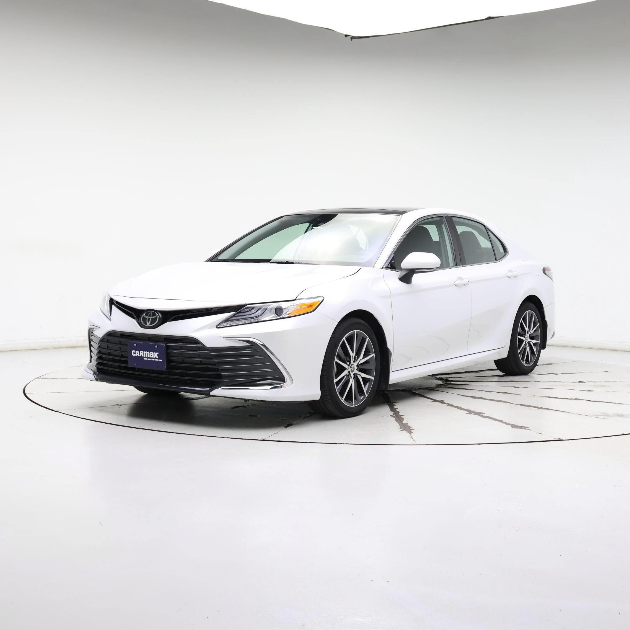 Thumbnail: 2023 Toyota Camry - 4