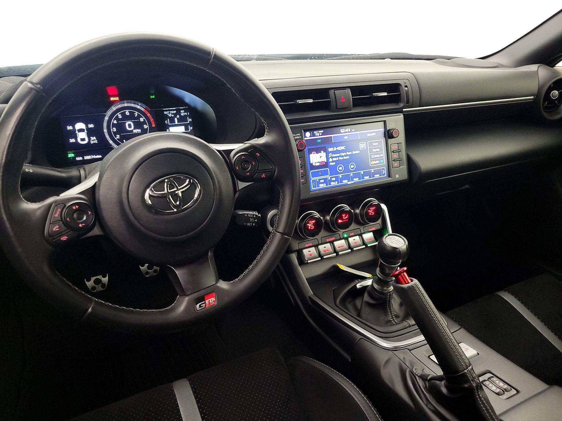 Thumbnail: 2023 Toyota GR86 - 9