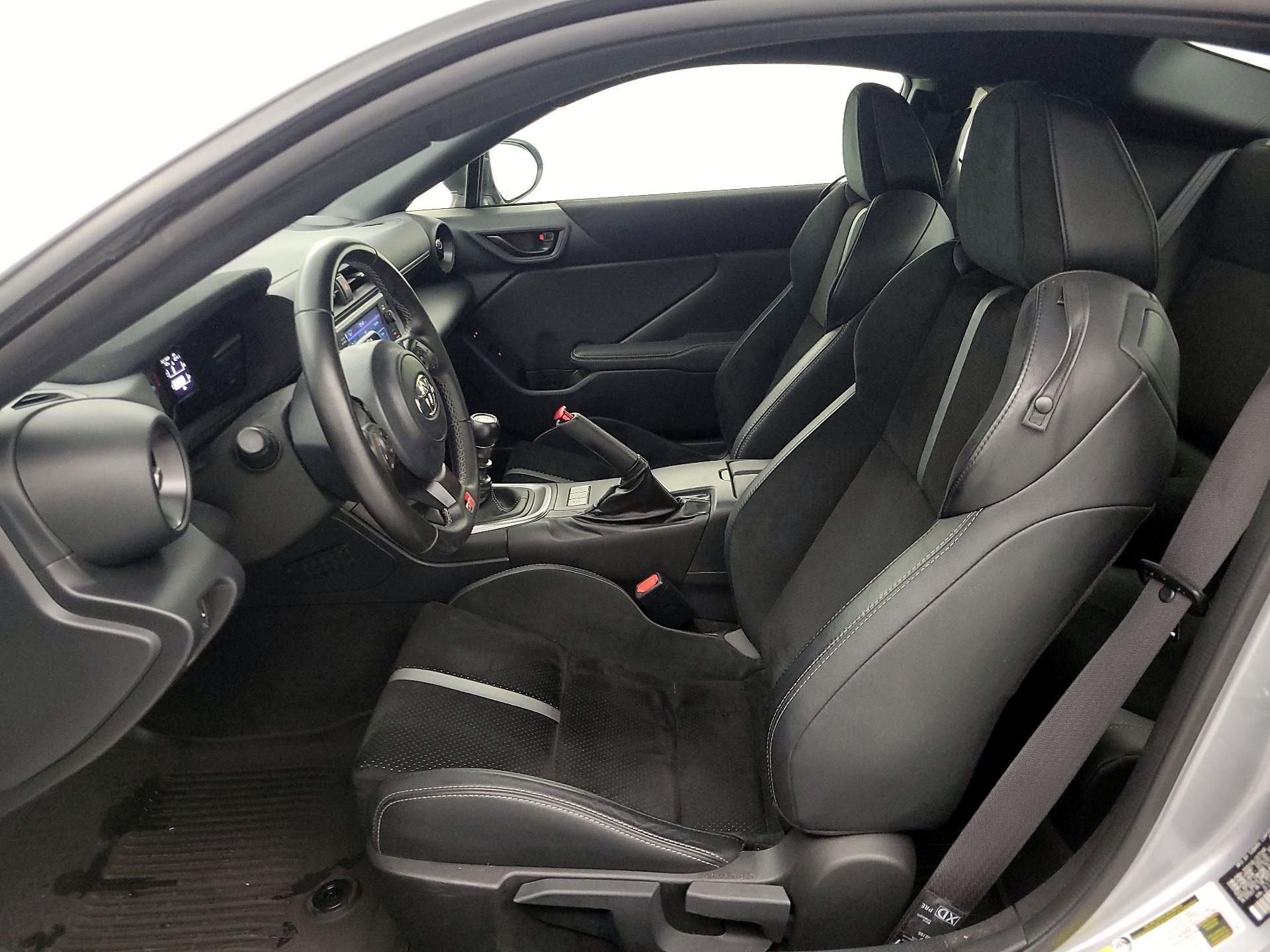 Thumbnail: 2023 Toyota GR86 - 11