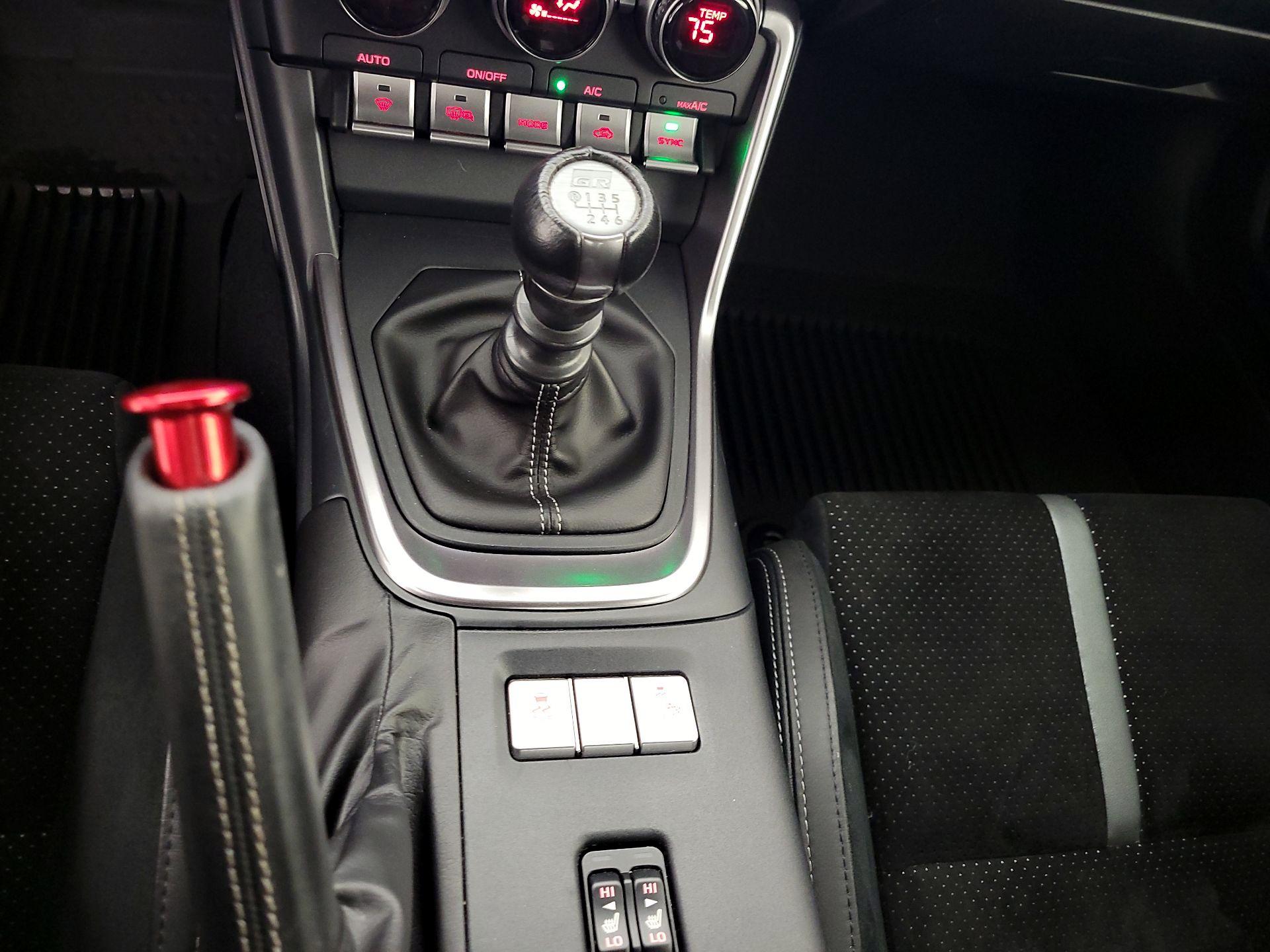 Thumbnail: 2023 Toyota GR86 - 17