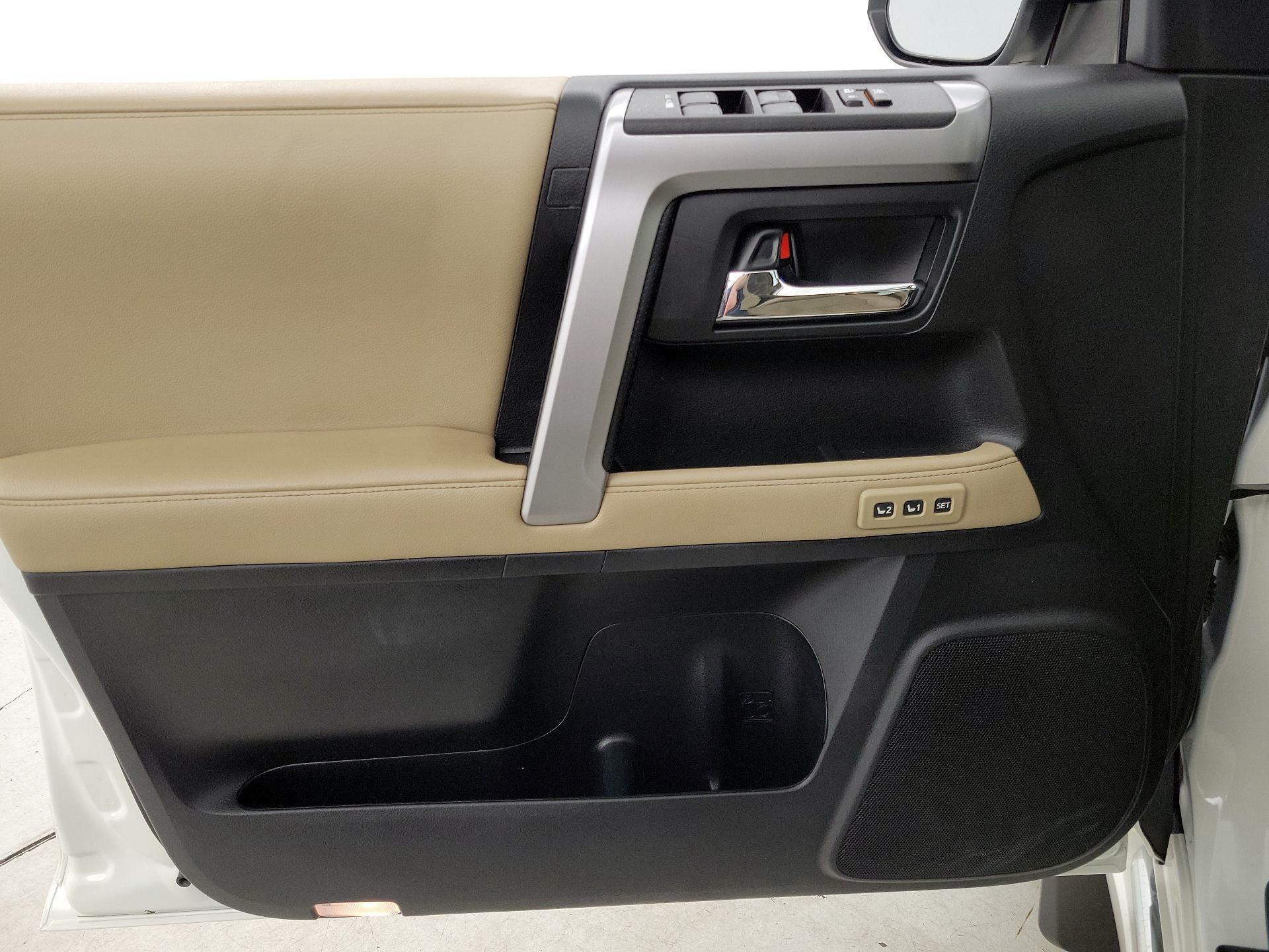 Thumbnail: 2021 Toyota 4Runner - 12