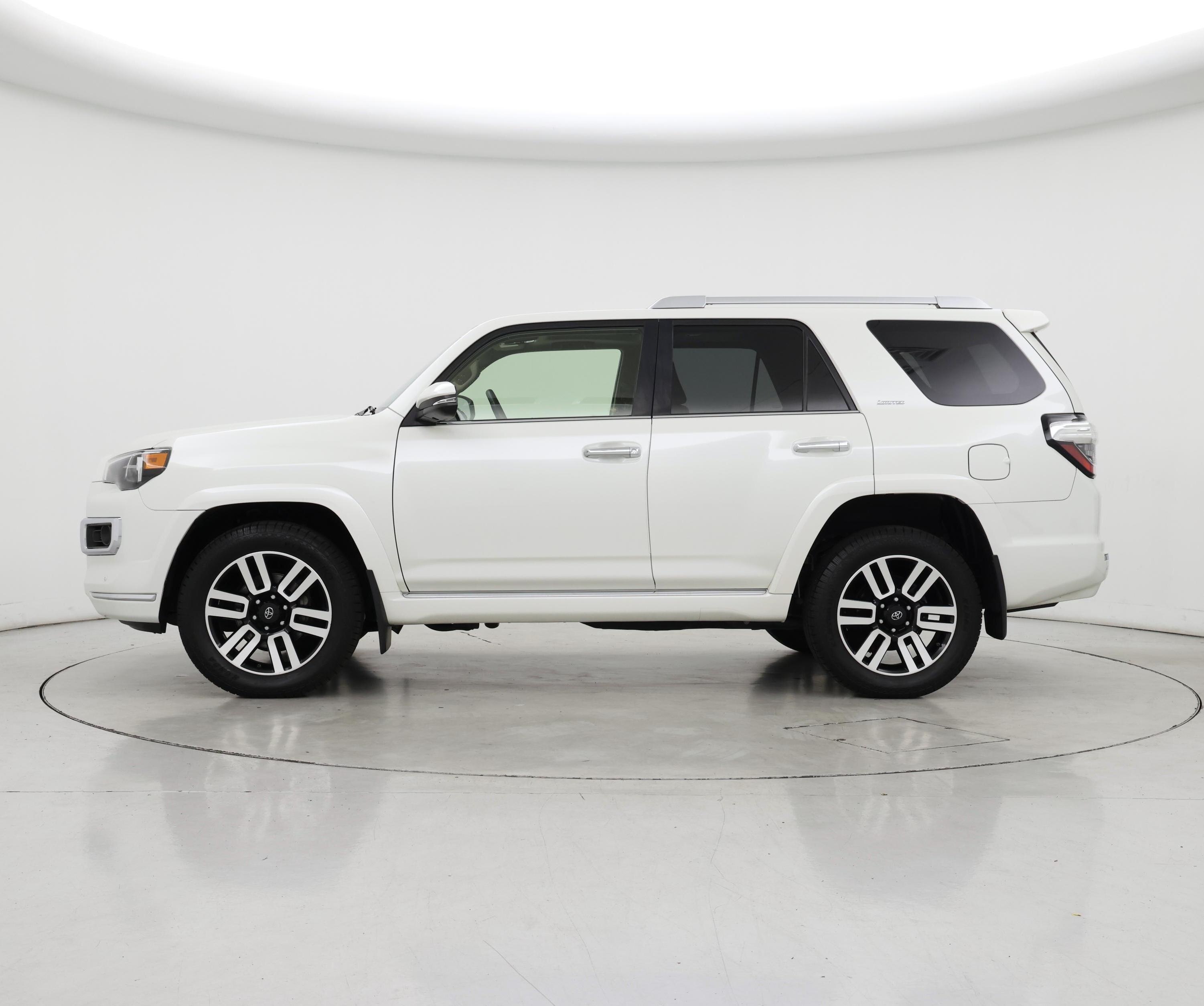 Thumbnail: 2021 Toyota 4Runner - 3