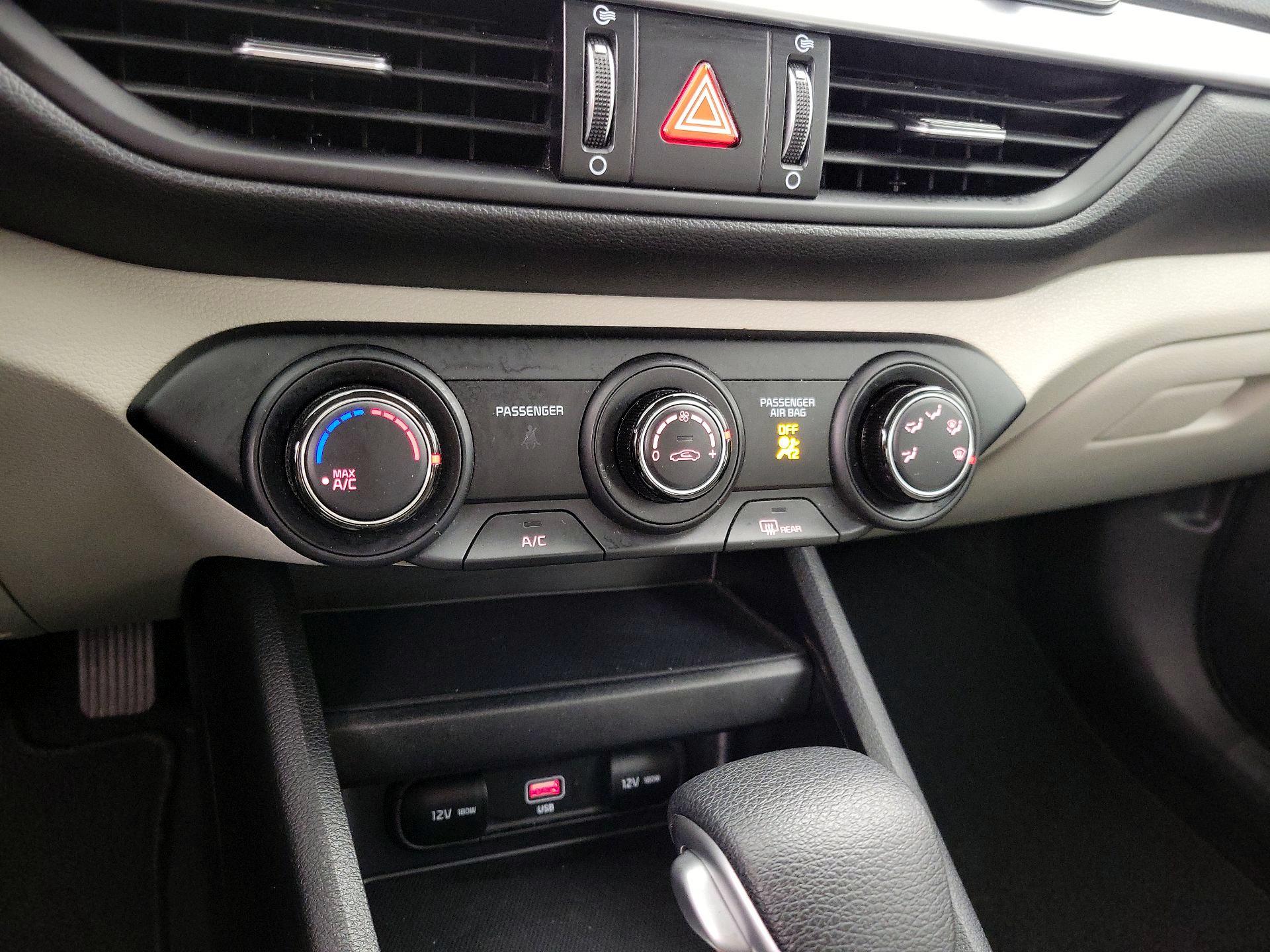 Thumbnail: 2023 Kia Forte - 16