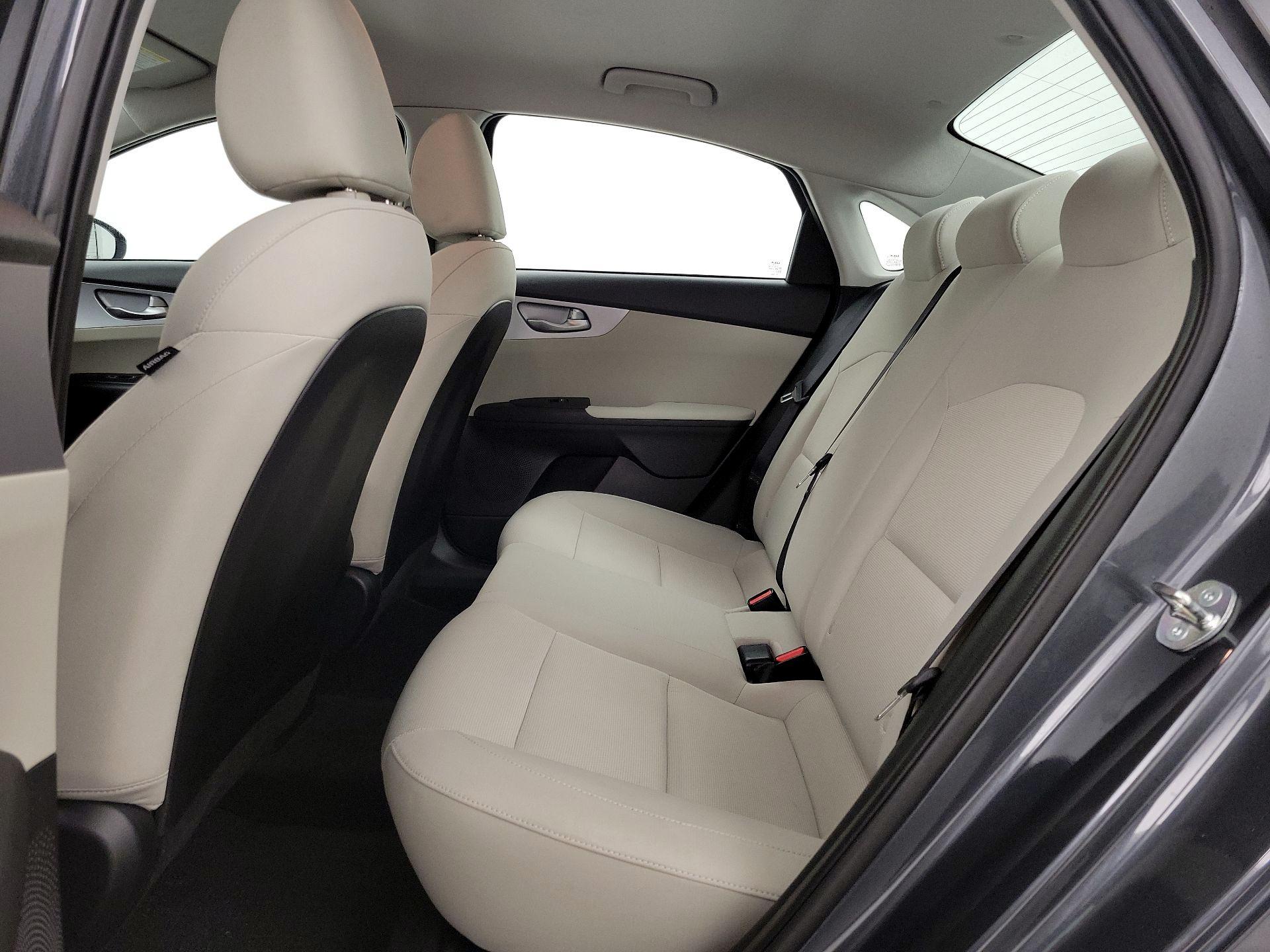 Thumbnail: 2023 Kia Forte - 19