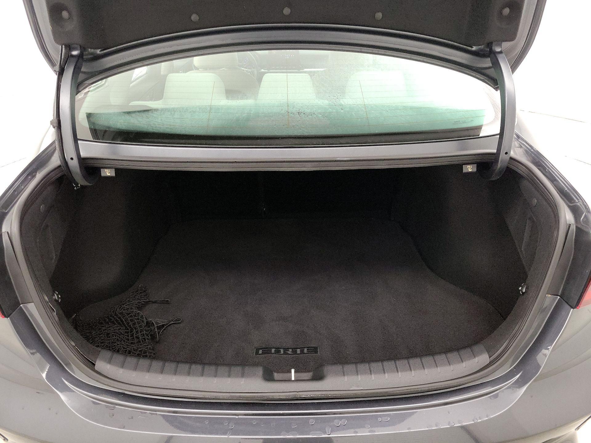 Thumbnail: 2023 Kia Forte - 20