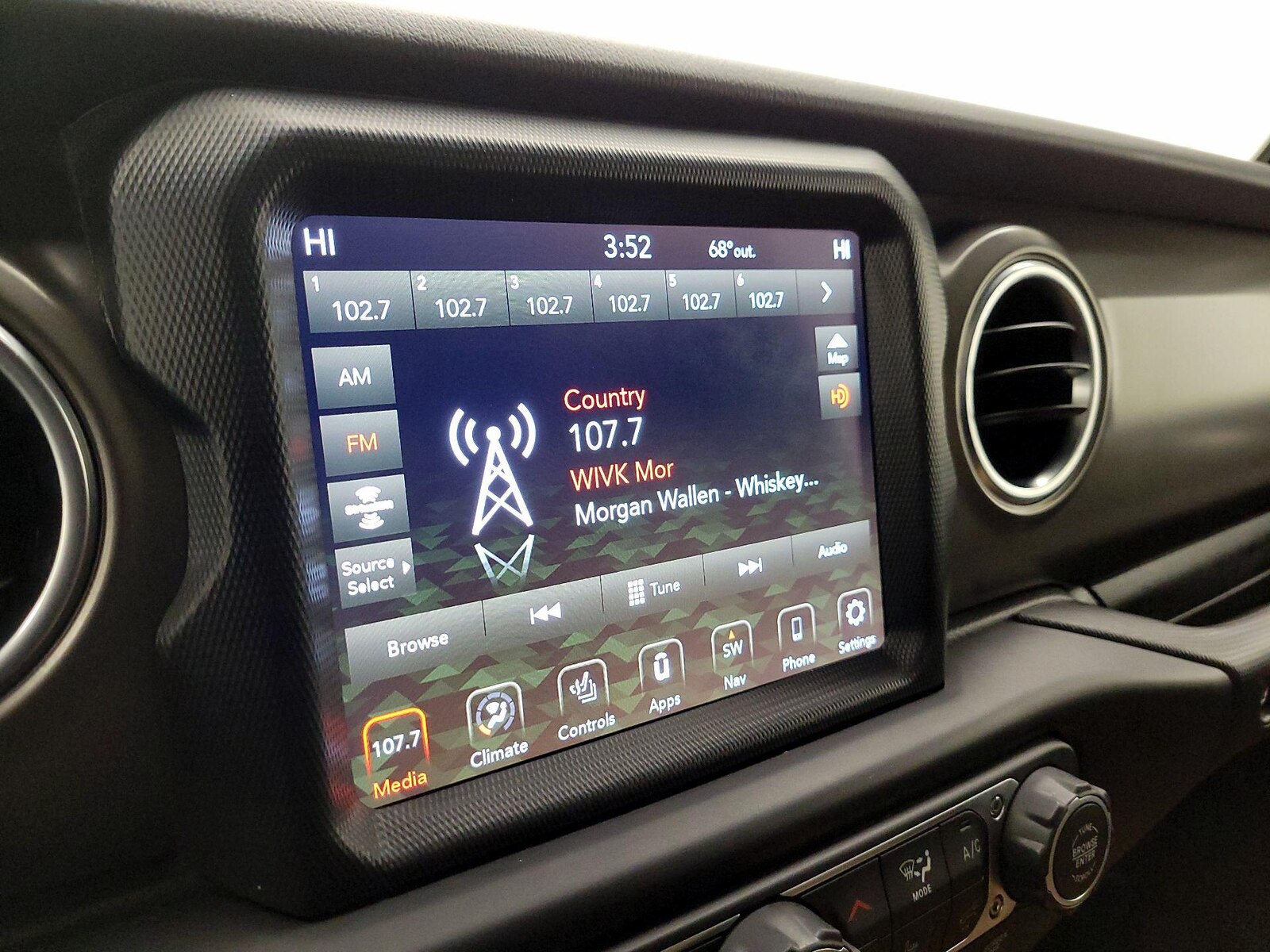 2022 Jeep Gladiator Rubicon - Photo 17