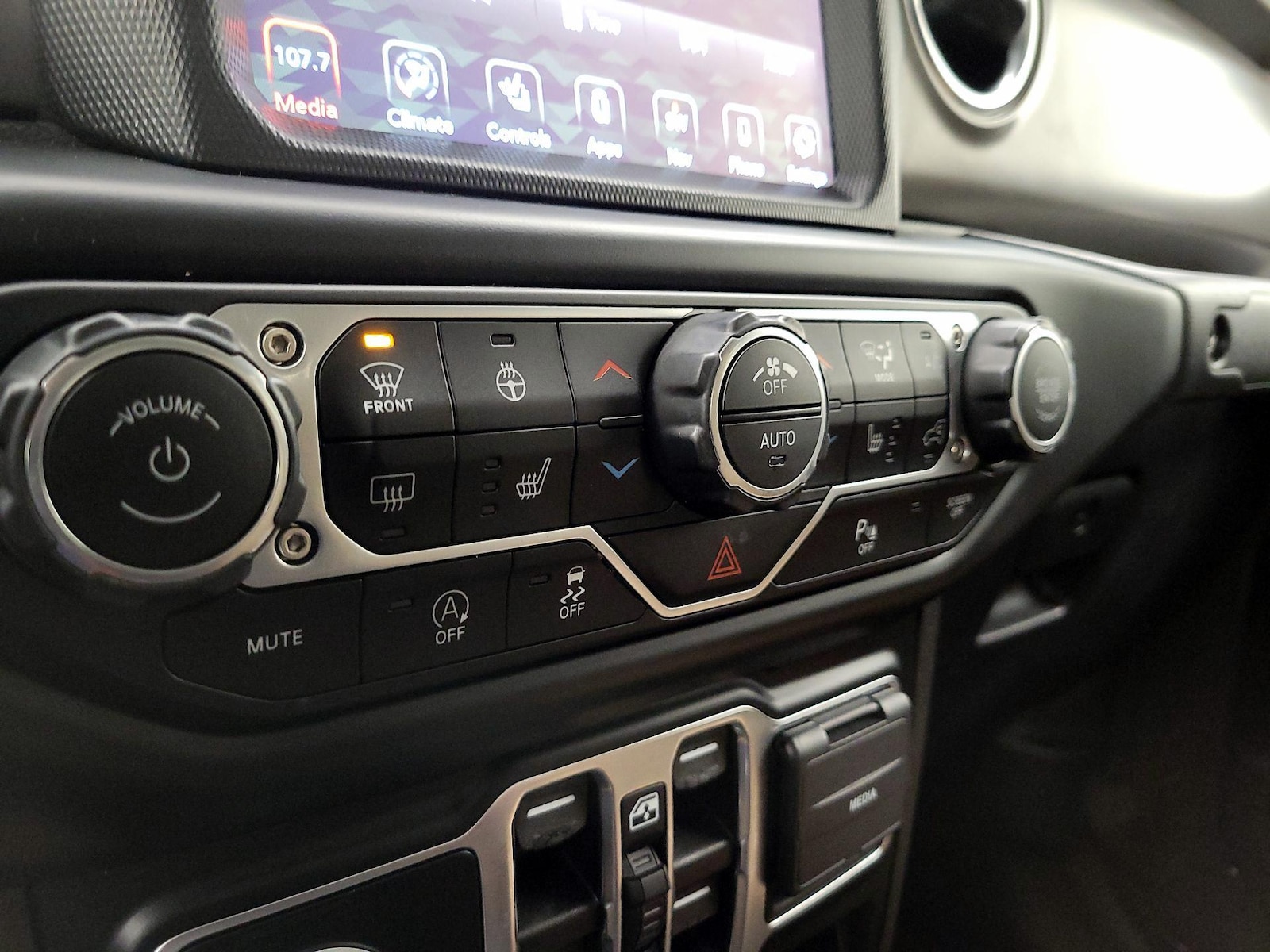 2022 Jeep Gladiator Rubicon - Photo 18
