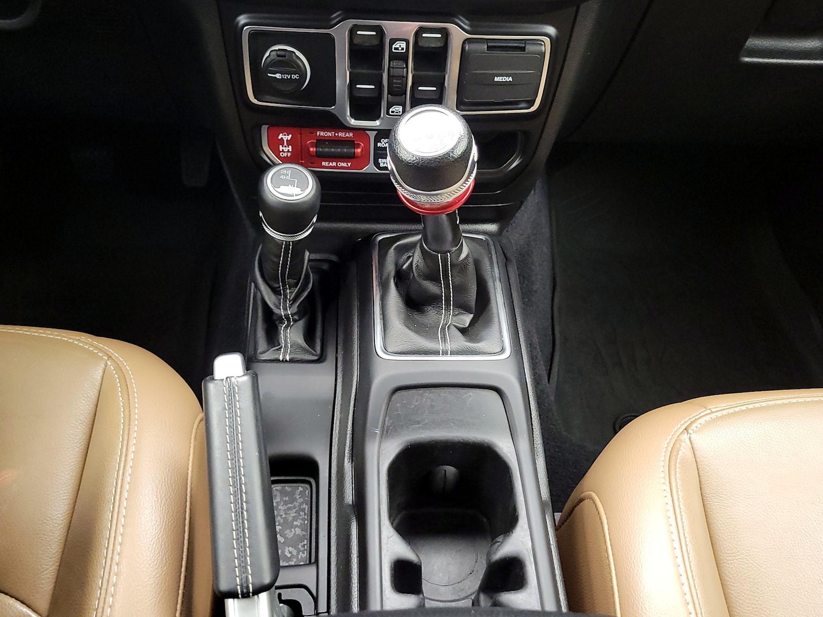 2022 Jeep Gladiator Rubicon - Photo 19