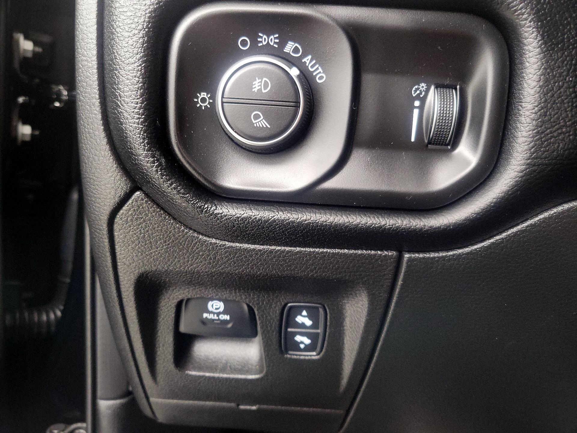 Thumbnail: 2020 RAM 1500 - 13