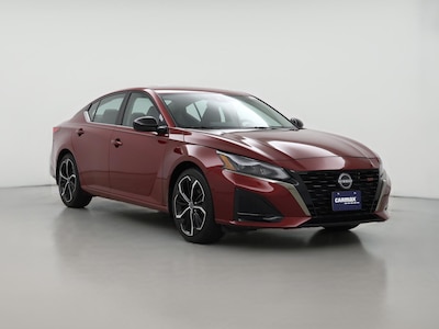 Red 2023 Nissan Altima SR